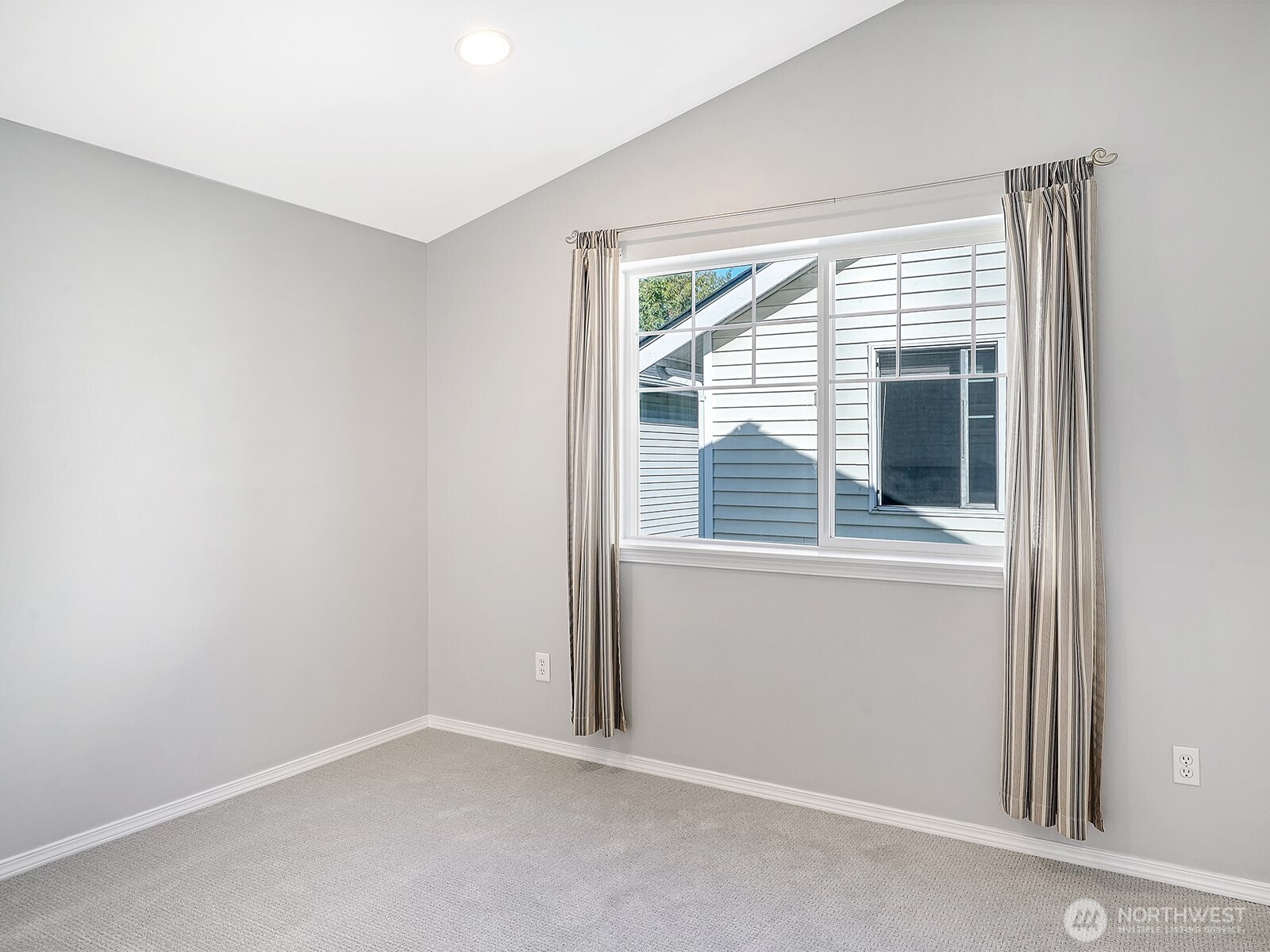 8529 Midvale Avenue N Unit: C
