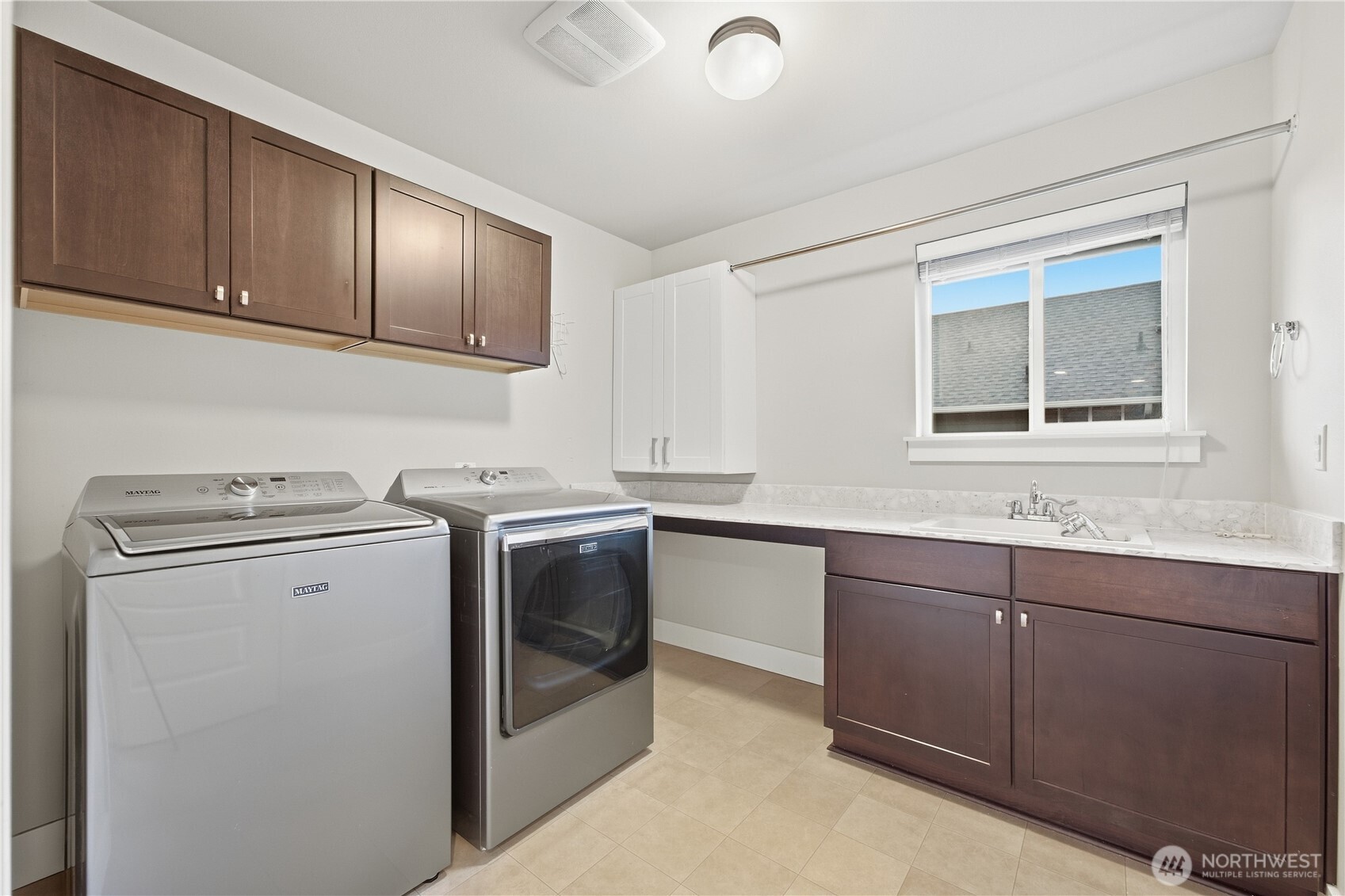 5218 NE 2nd Place