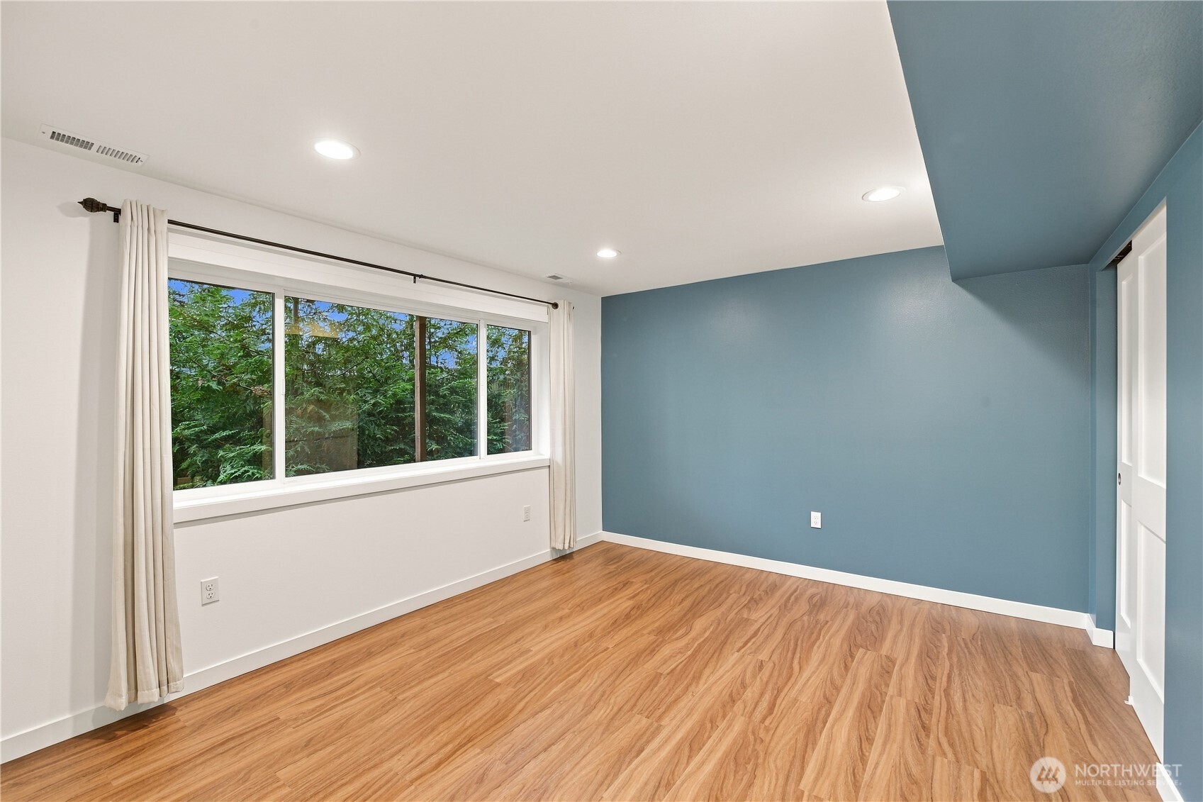 4106 Cliff Drive