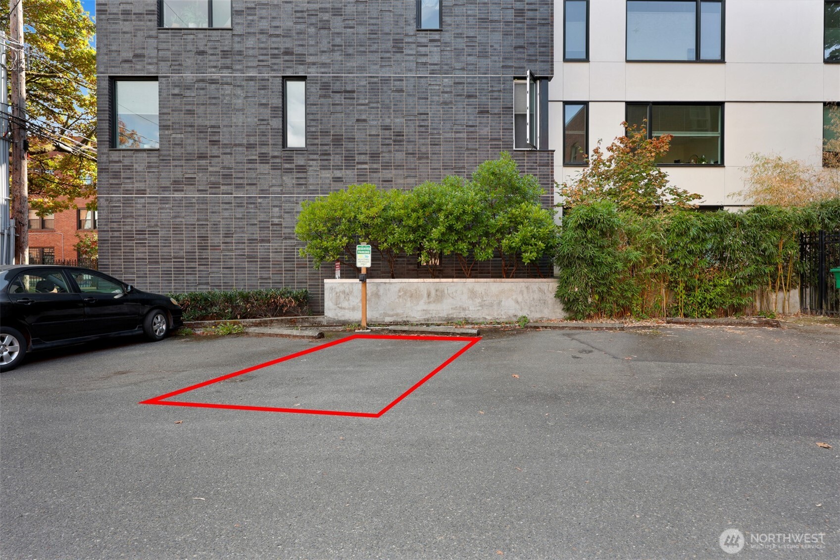 214 16th Avenue E Unit: 102