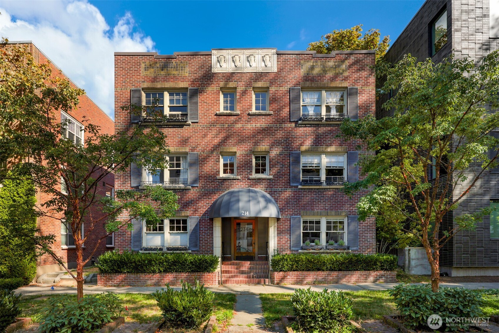 214 16th Avenue E Unit: 102
