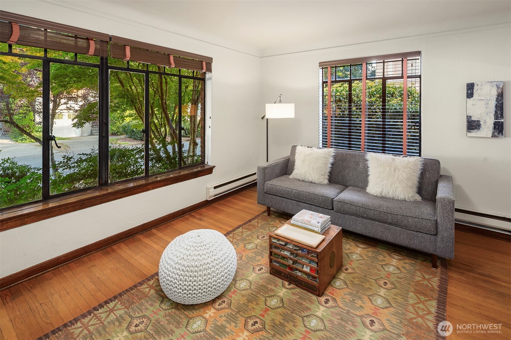 3121 Franklin Avenue E Unit: 2