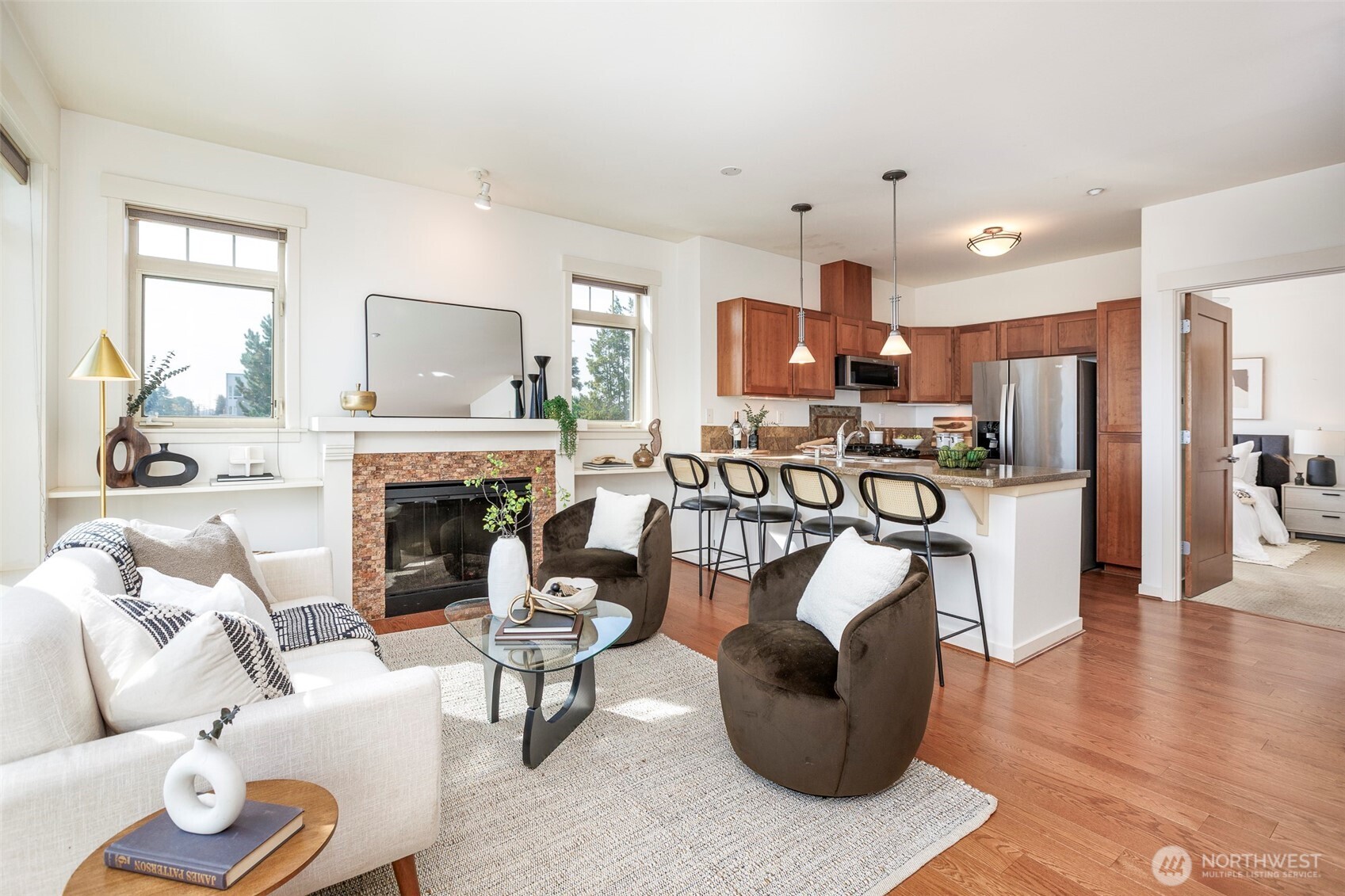 6015 Phinney Avenue N Unit: 409