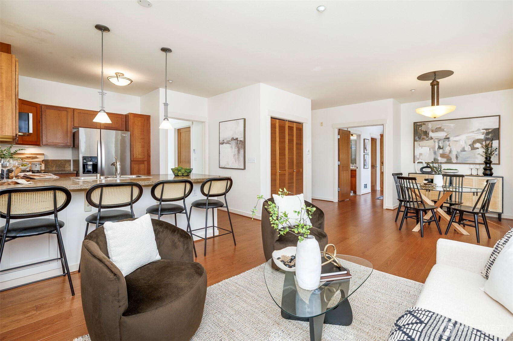 6015 Phinney Avenue N Unit: 409