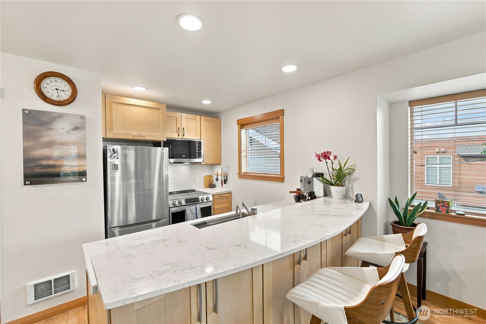 5252 12th Avenue NE Unit: B