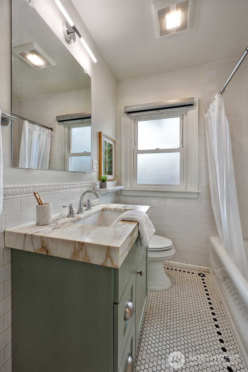2305 NW 85th Street