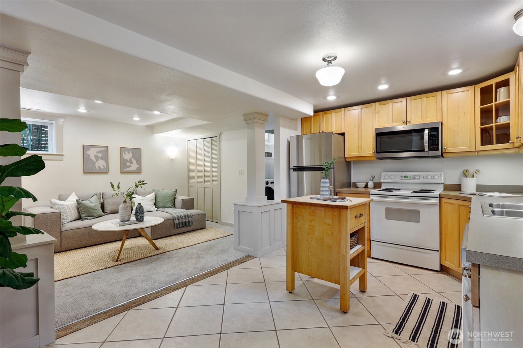 919 N 76th Street