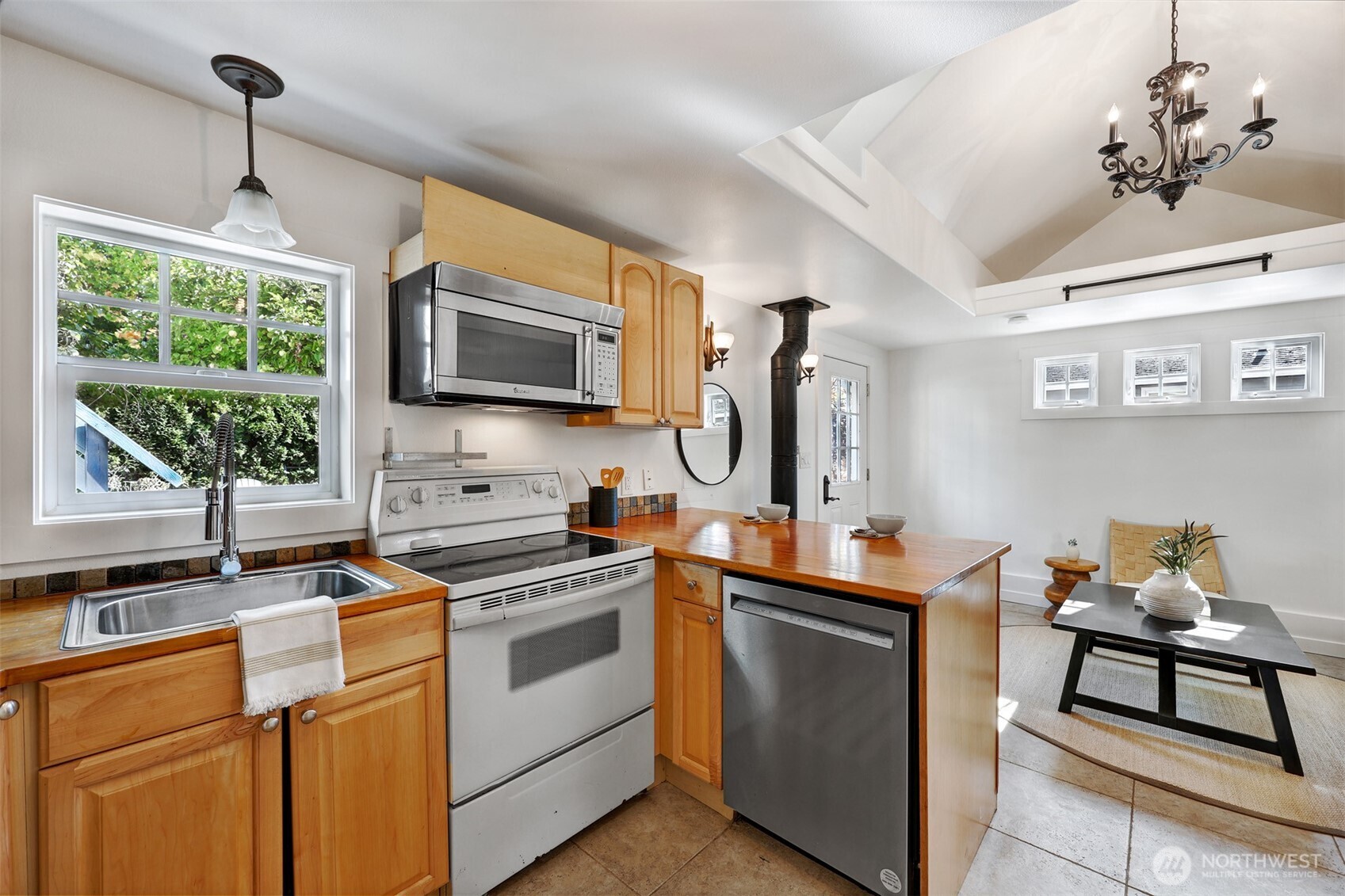 919 N 76th Street