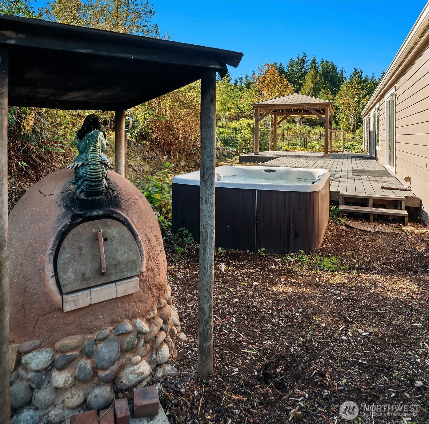 8319 NE 360th Street