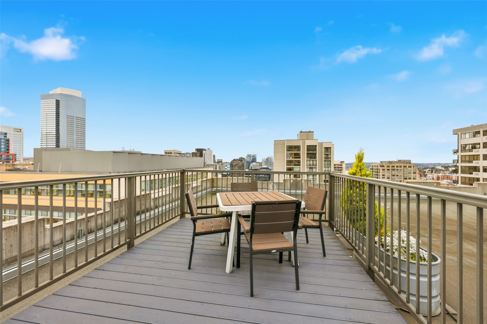 1105 Spring Street Unit: 408