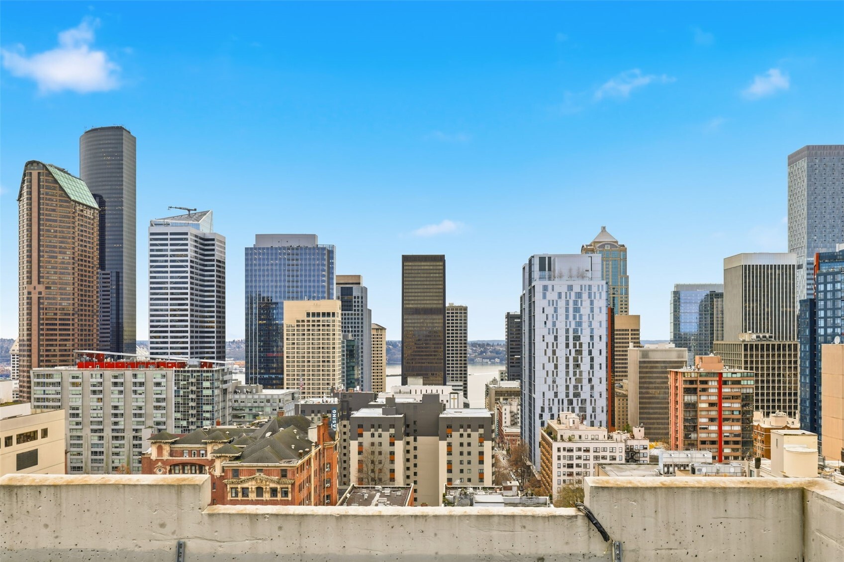 1105 Spring Street Unit: 408