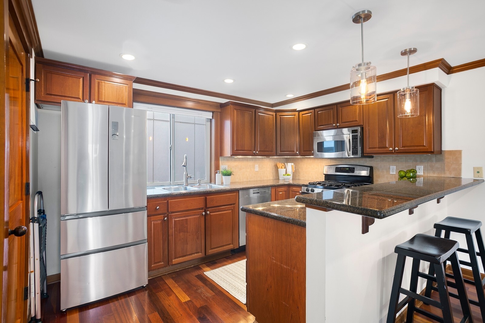 3043 59th Avenue SW Unit: B