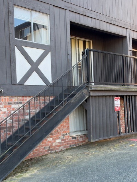 3425 S 176th Street Unit: 259