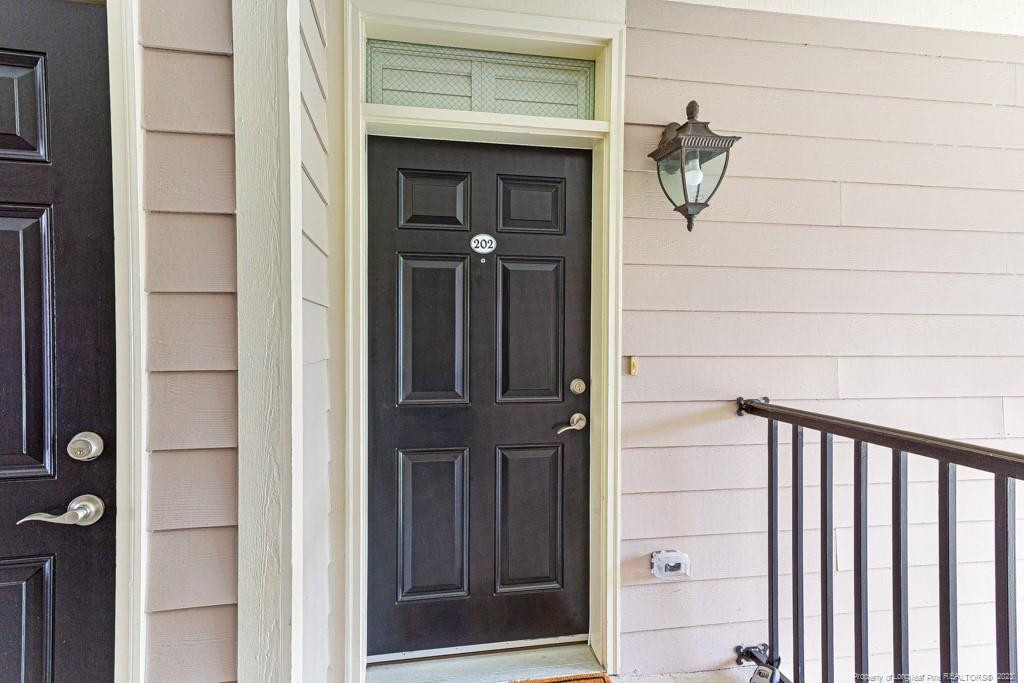 1830 Jennifer Lane # 202