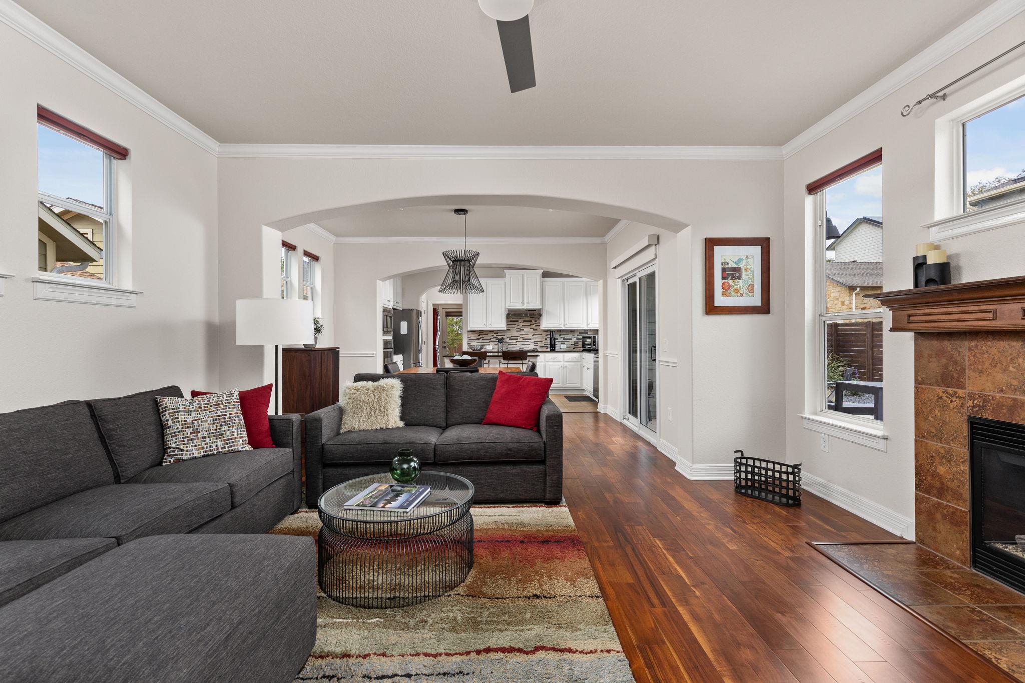 3912 Hargis ST, Austin