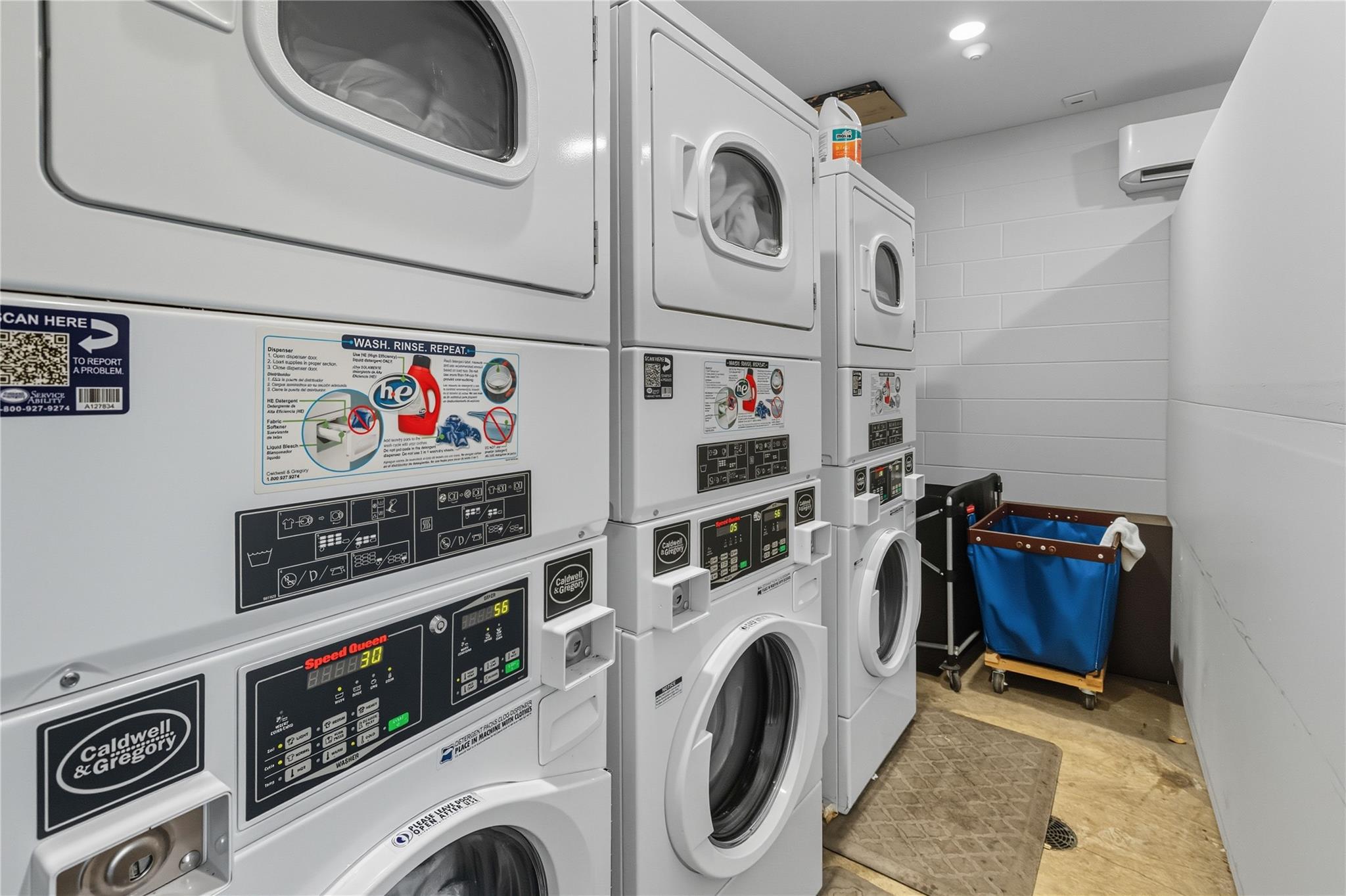 49 Navasota ST # 205