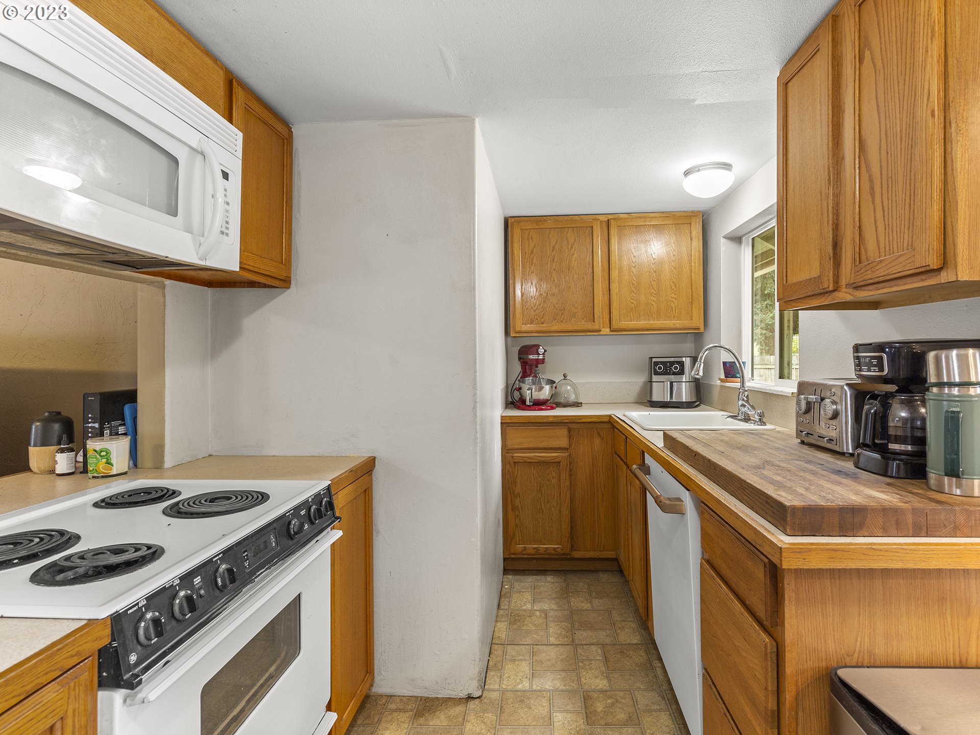1614 BRANDT RD