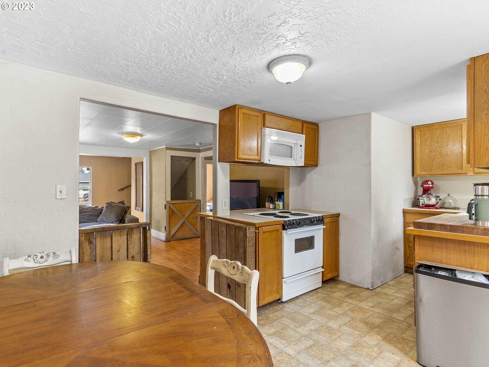 1614 BRANDT RD