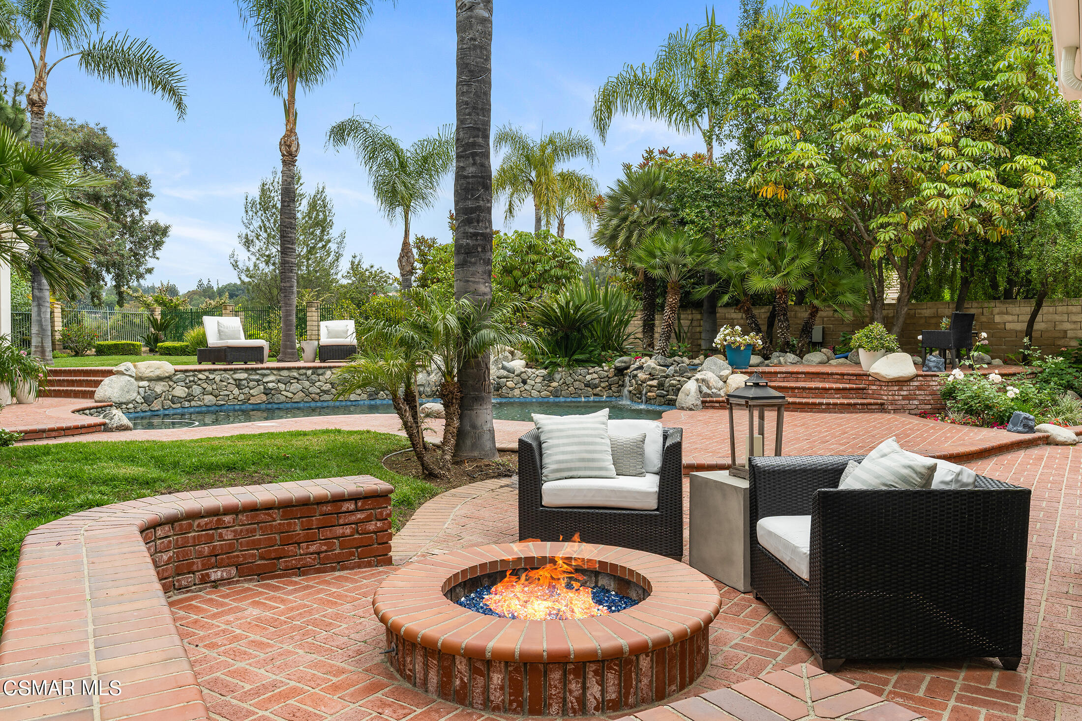 725 Bluegrass Street