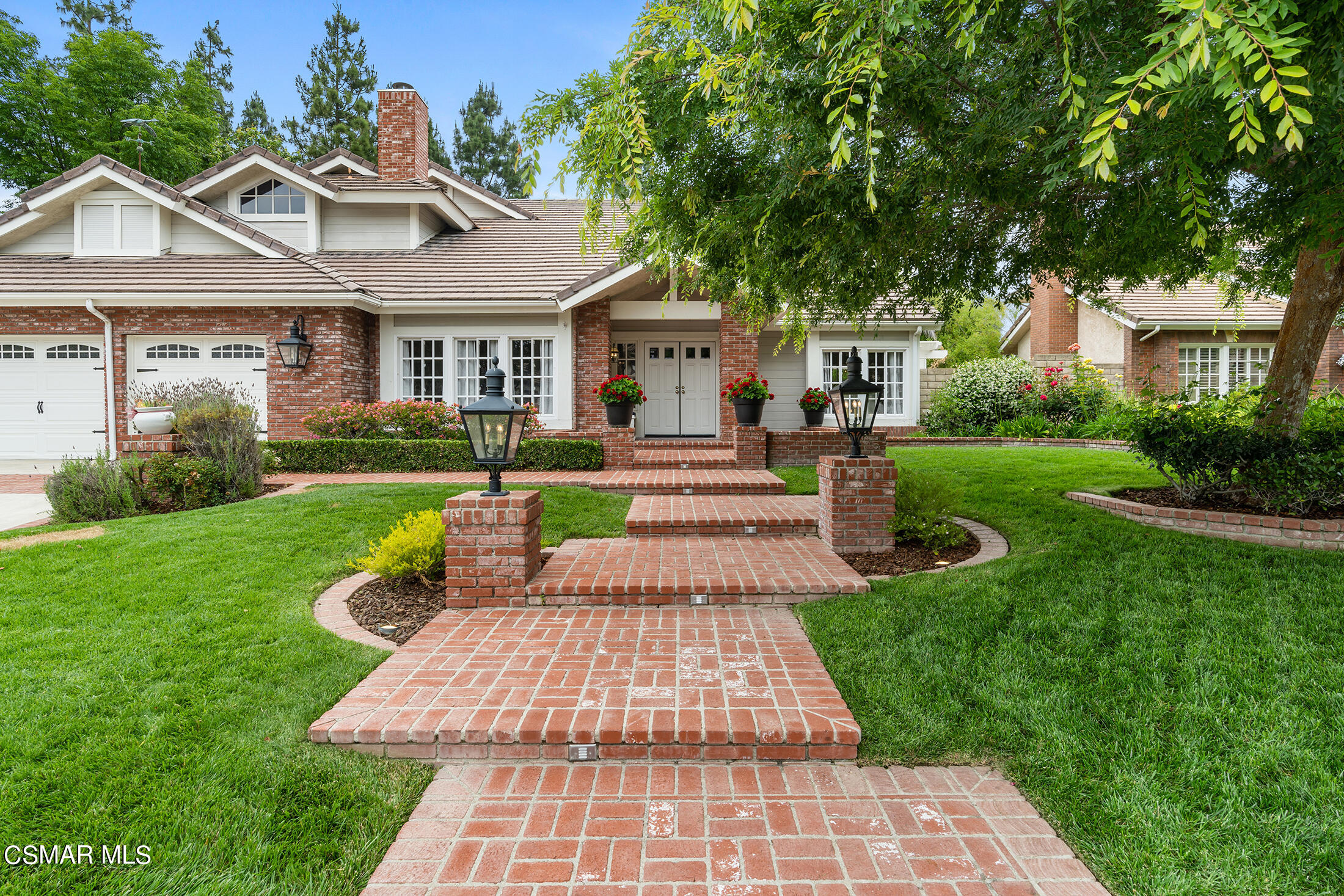 725 Bluegrass Street