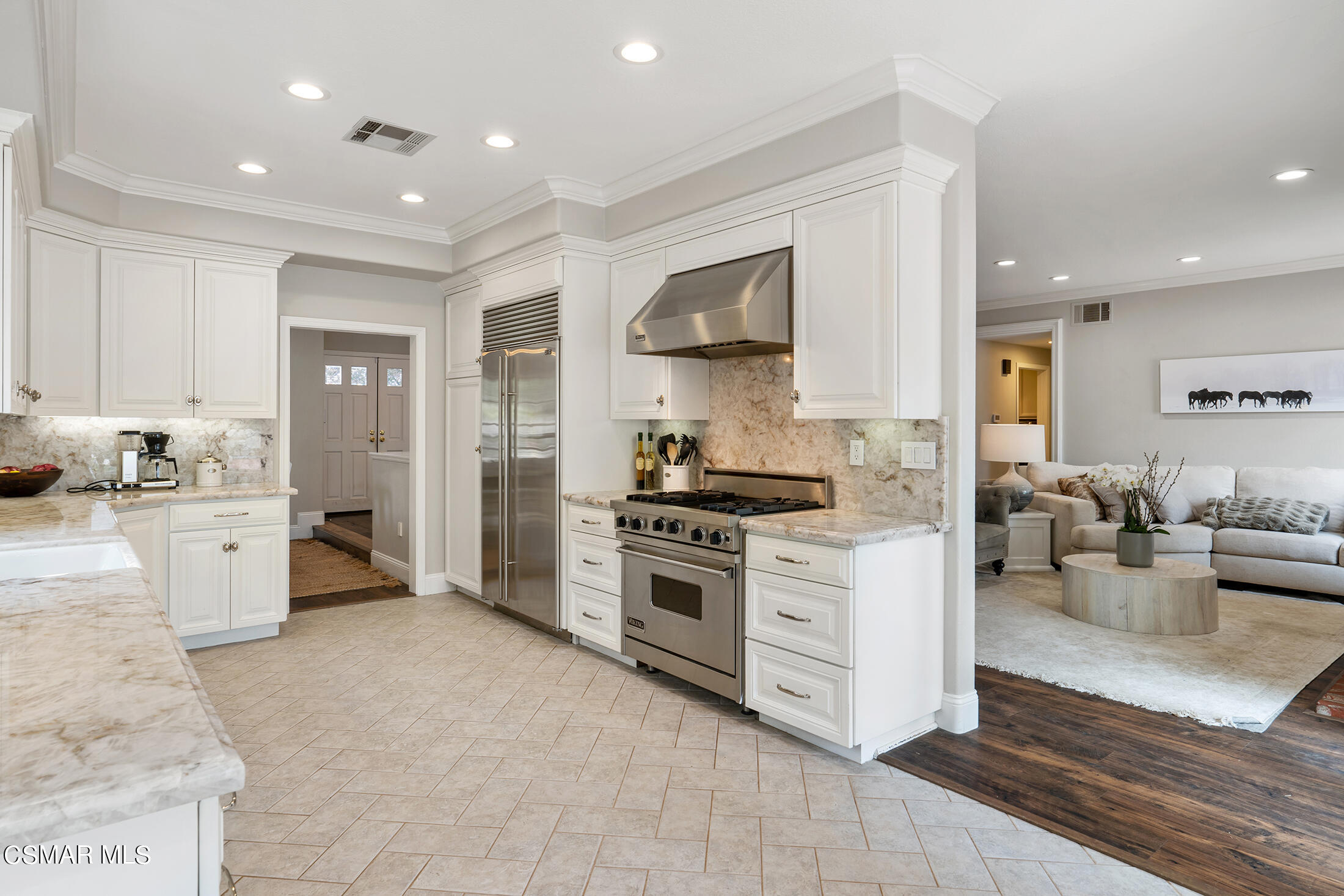 725 Bluegrass Street