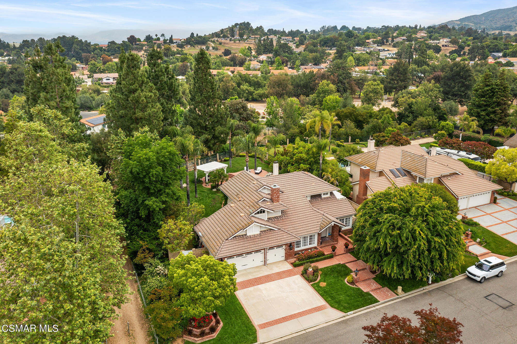 725 Bluegrass Street