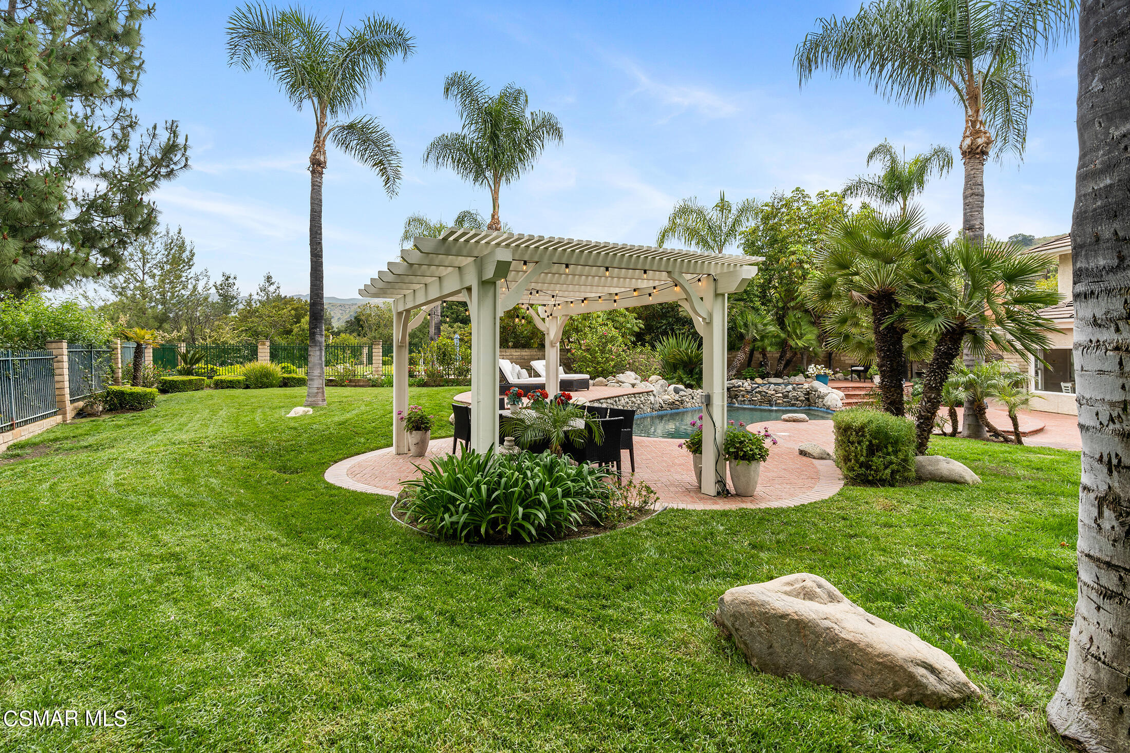 725 Bluegrass Street