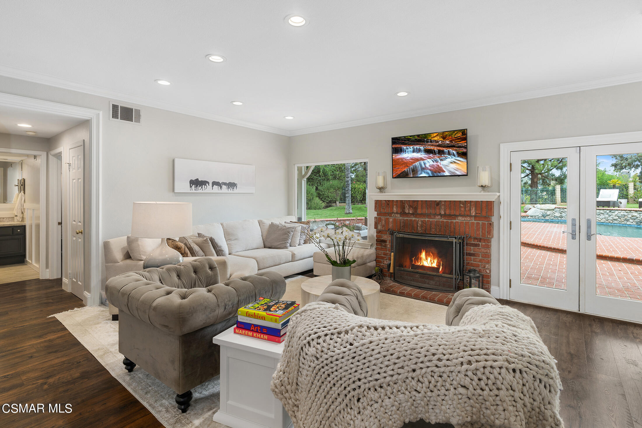 725 Bluegrass Street