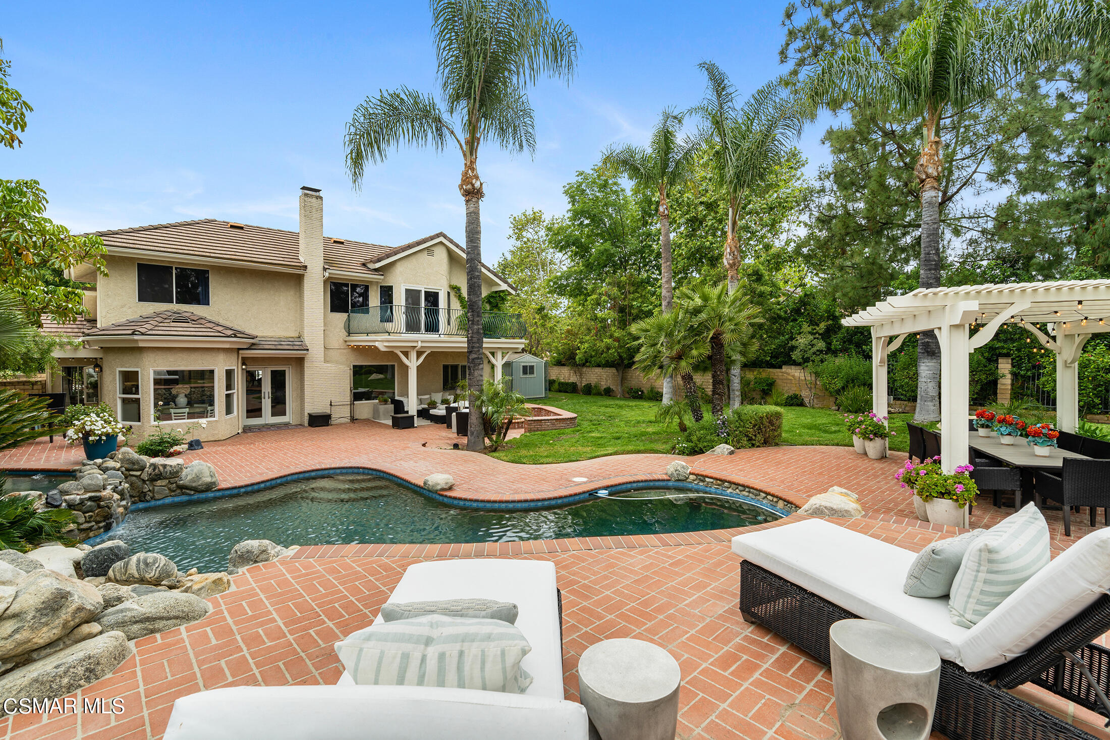 725 Bluegrass Street