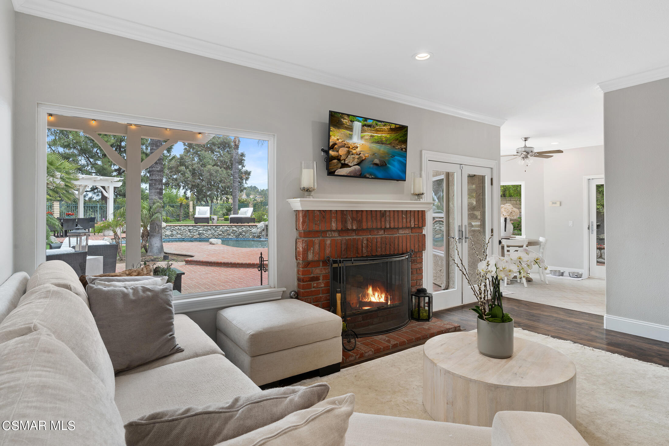 725 Bluegrass Street