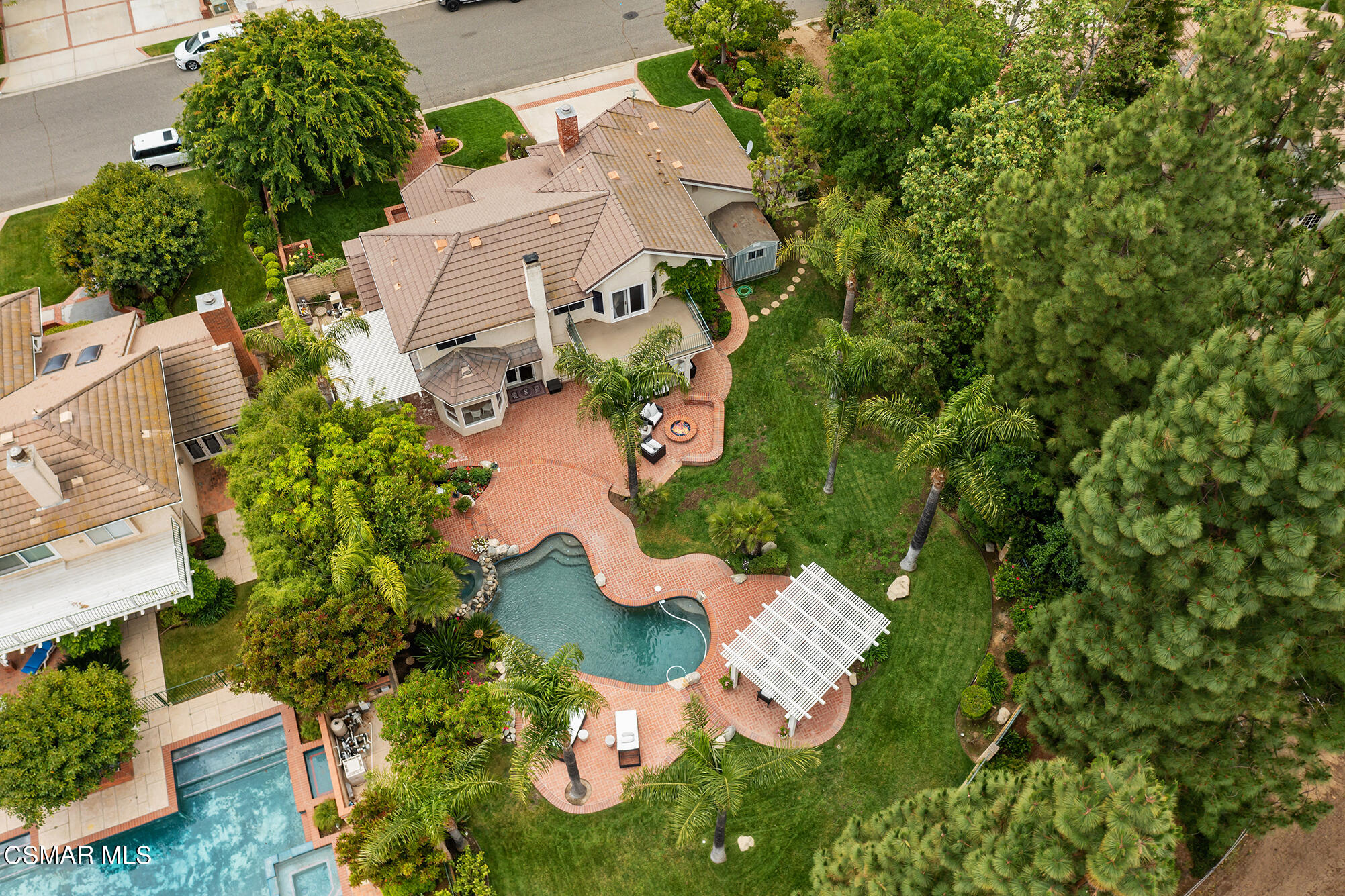 725 Bluegrass Street