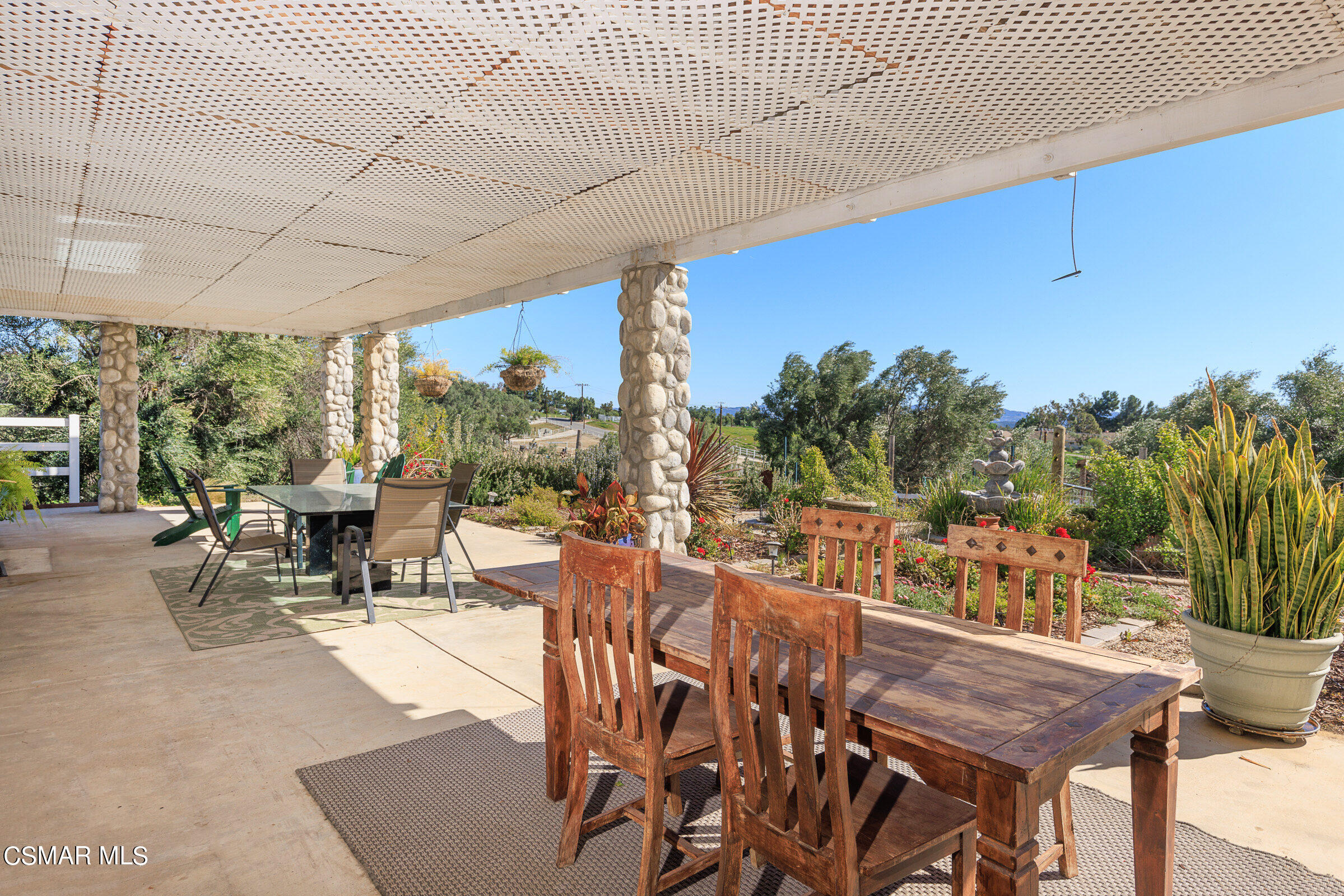 8451 Roseland Avenue