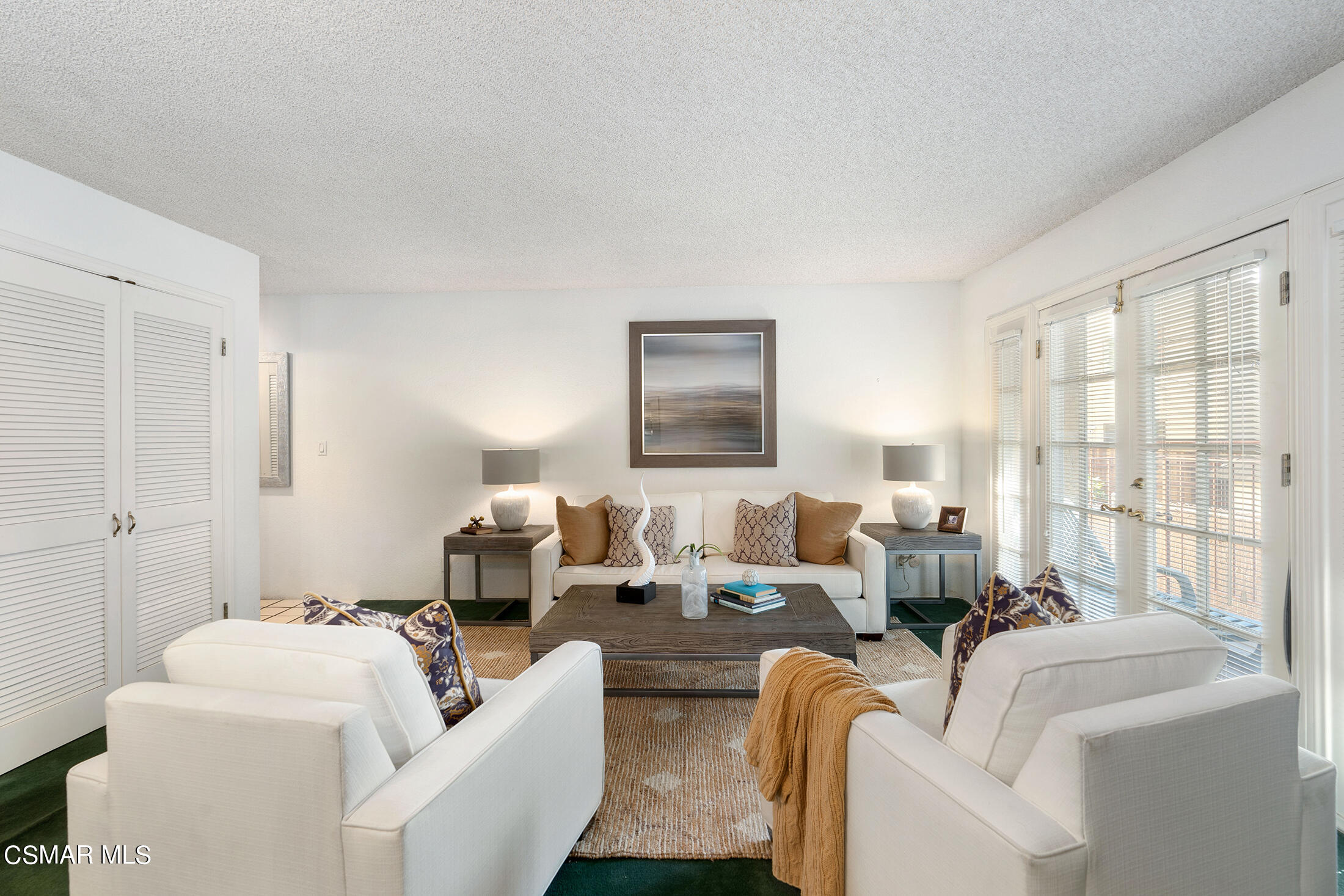 837 N West Knoll Drive, 117