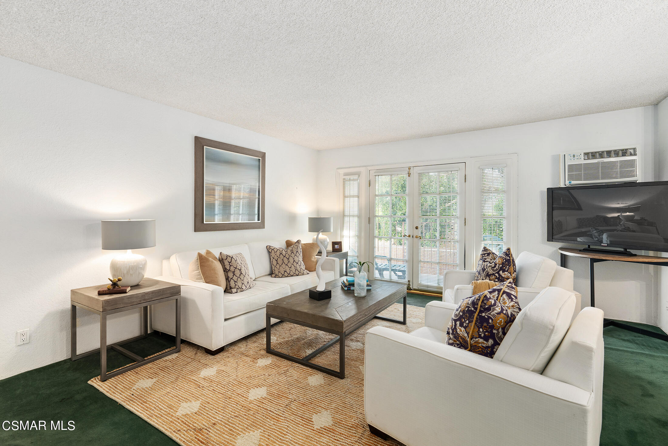 837 N West Knoll Drive, 117