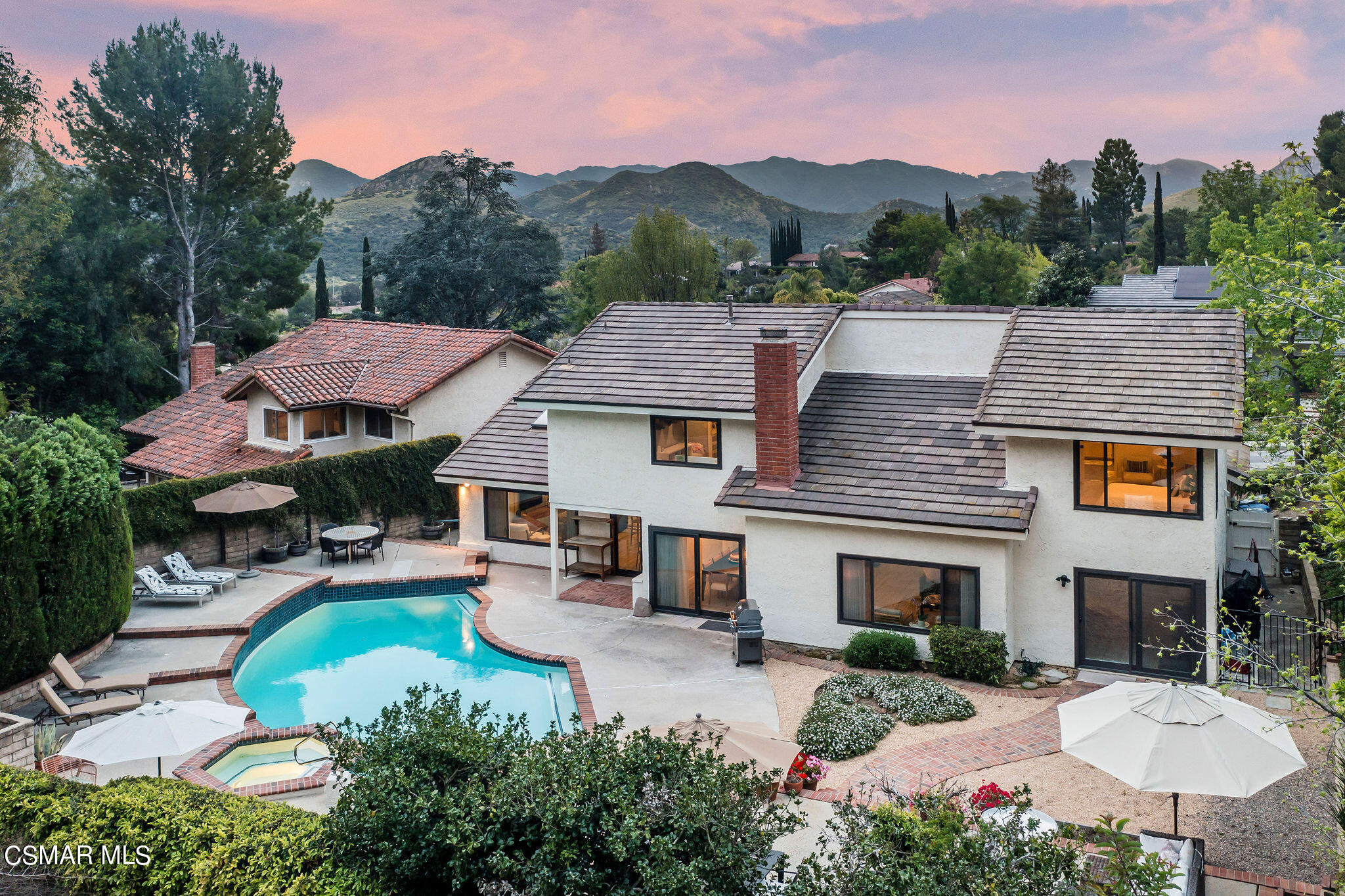 1588 Valecroft Avenue