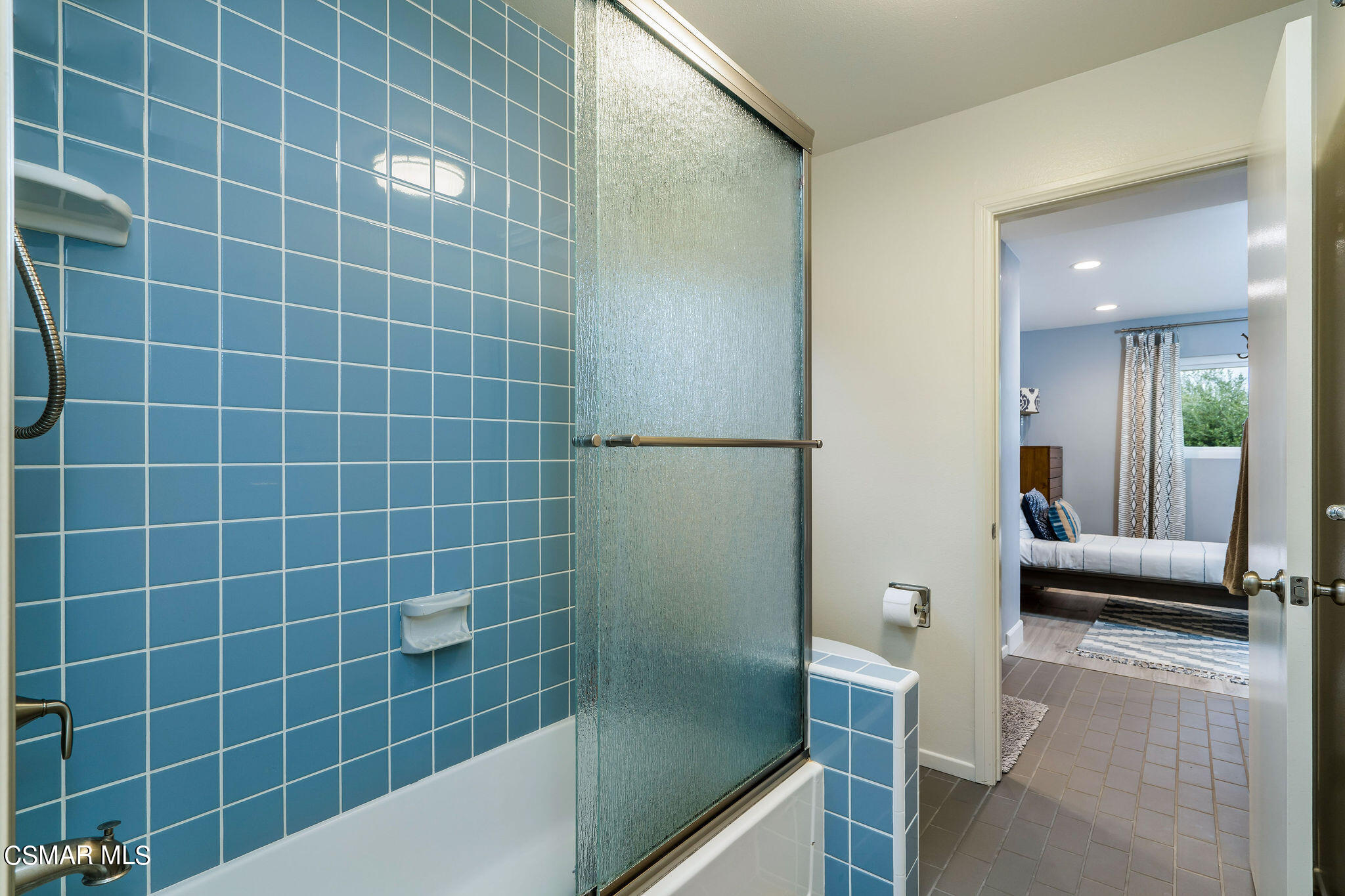 1588 Valecroft Avenue