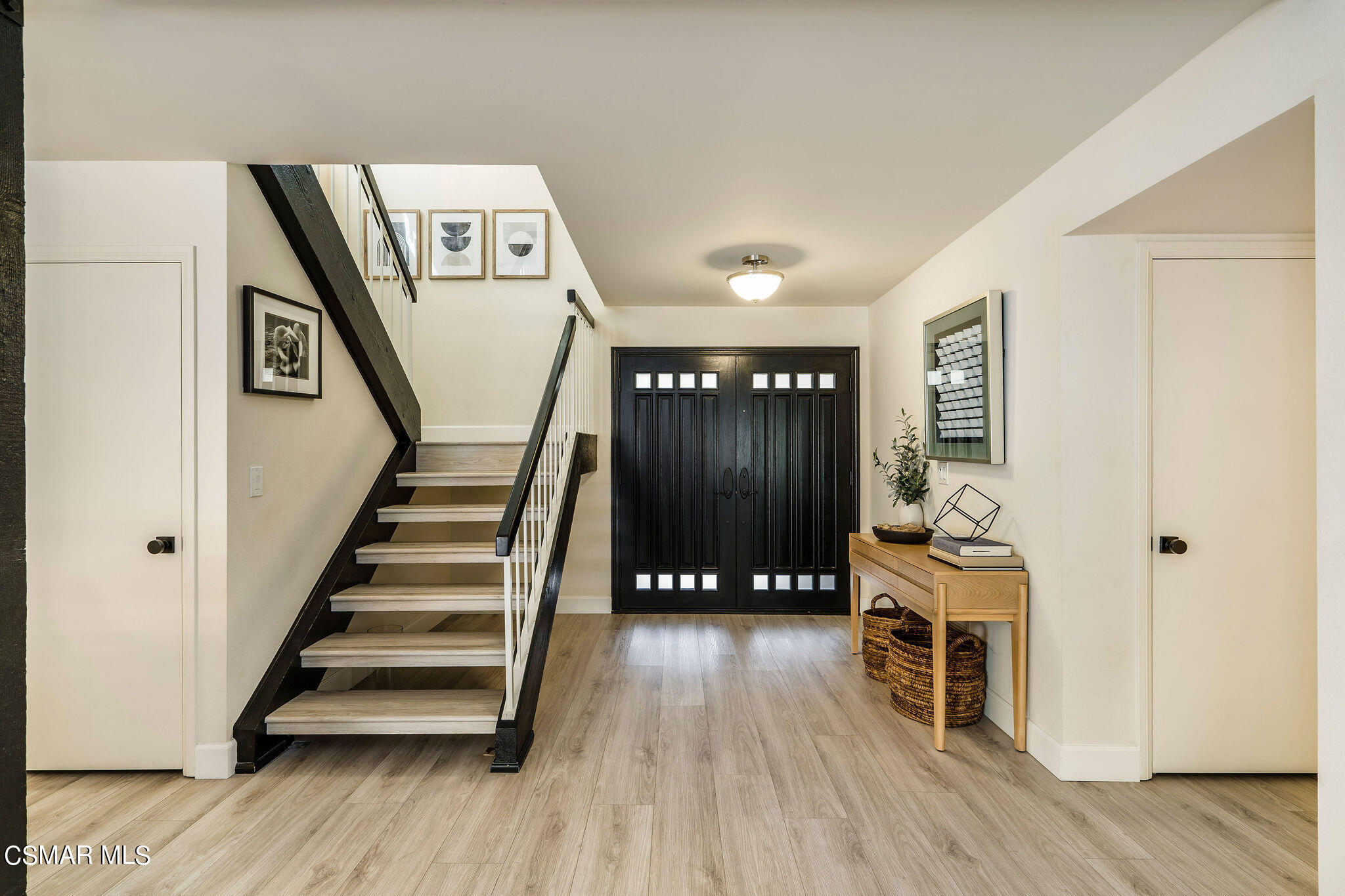 1588 Valecroft Avenue