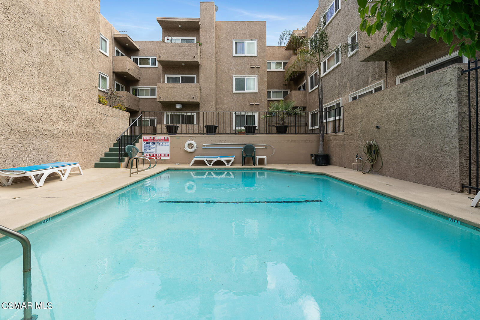 14607 Erwin Street, 106