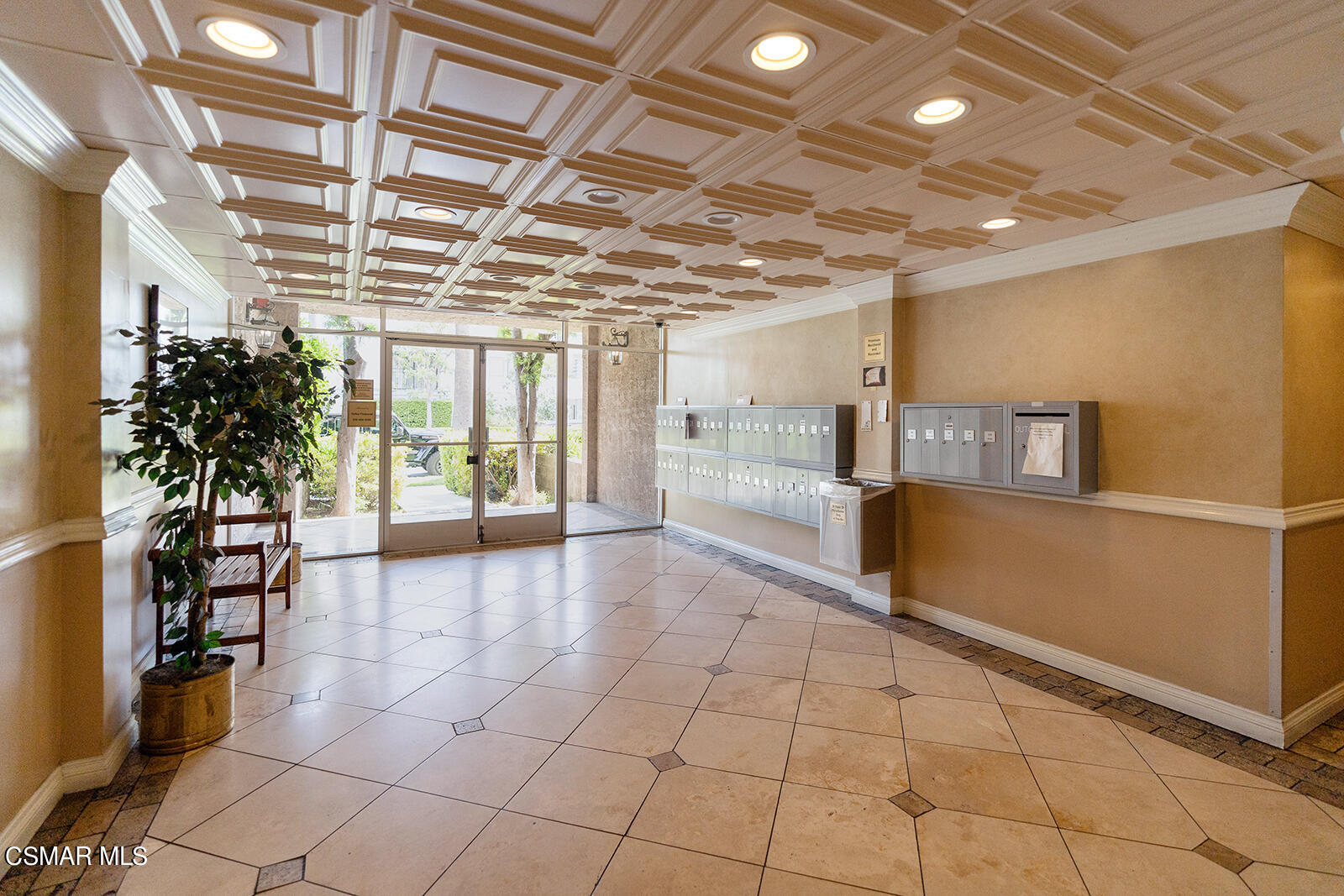 14607 Erwin Street, 106