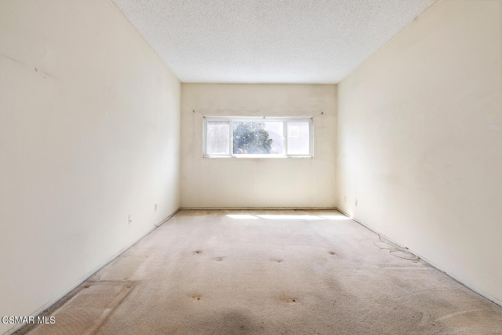 14607 Erwin Street, 106