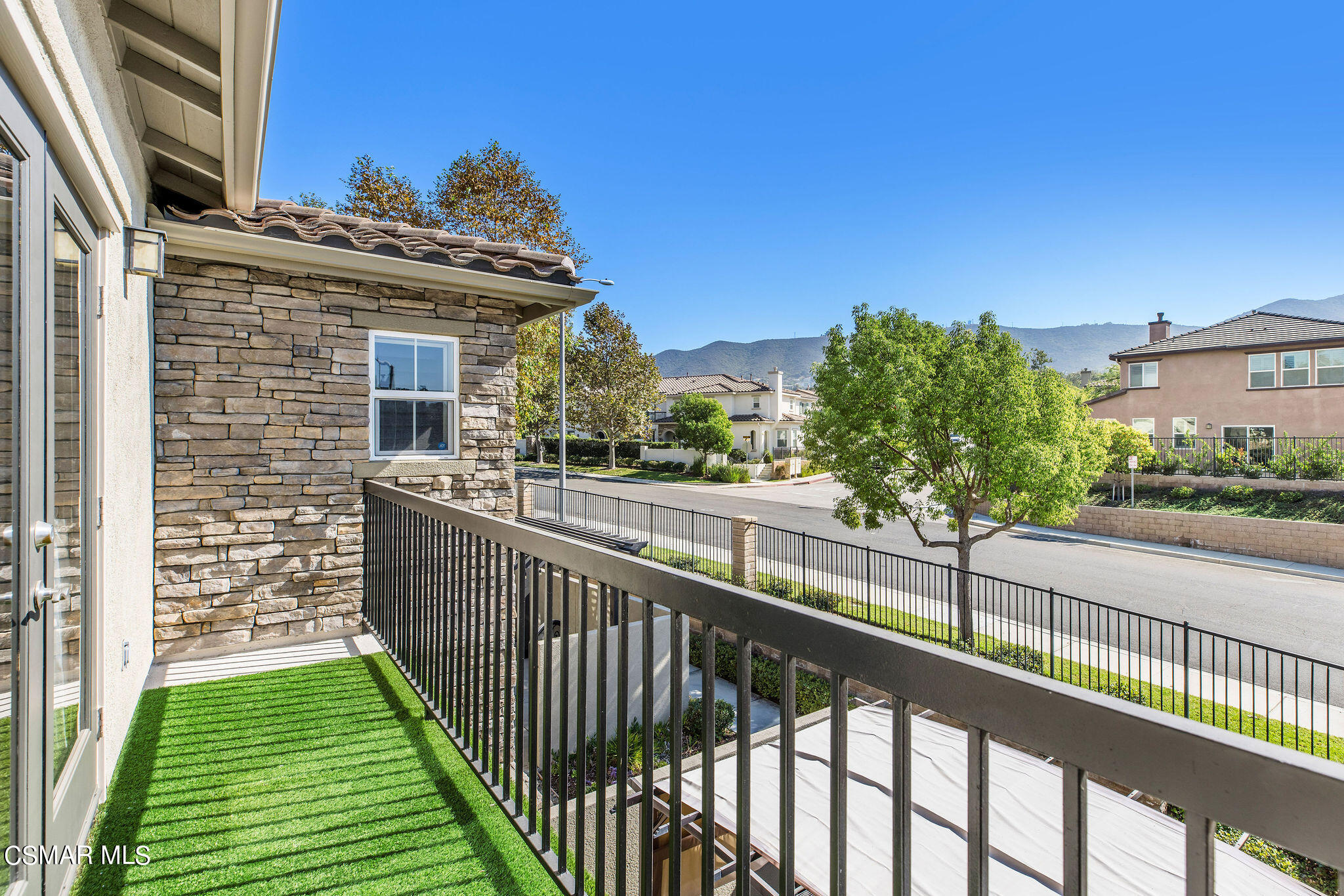 1594 Silver Shadow Drive