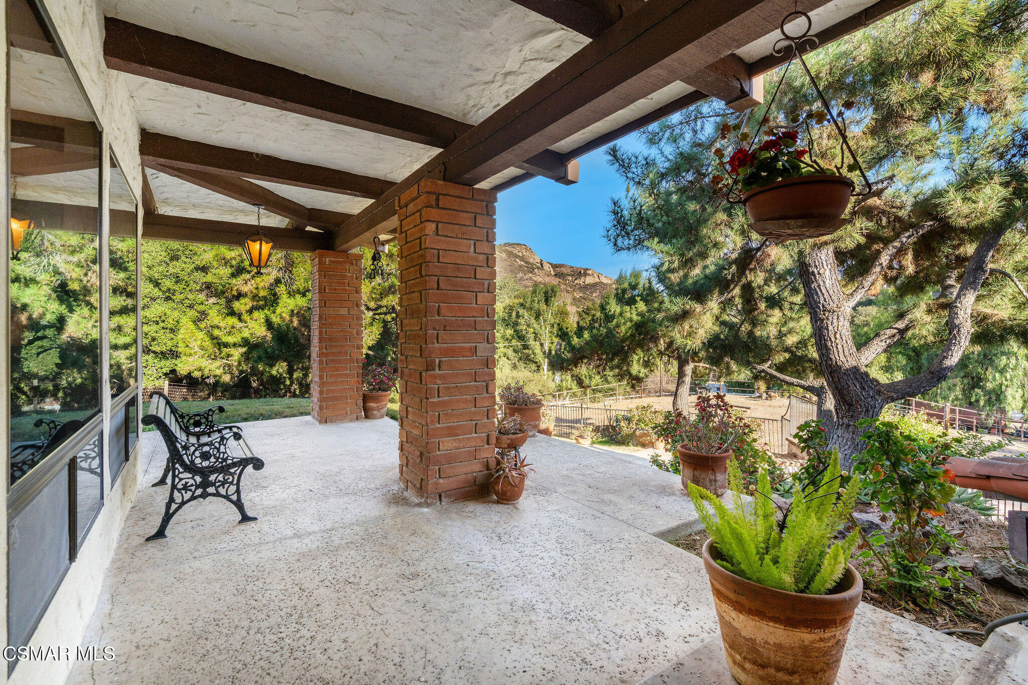 320 E Carlisle Road