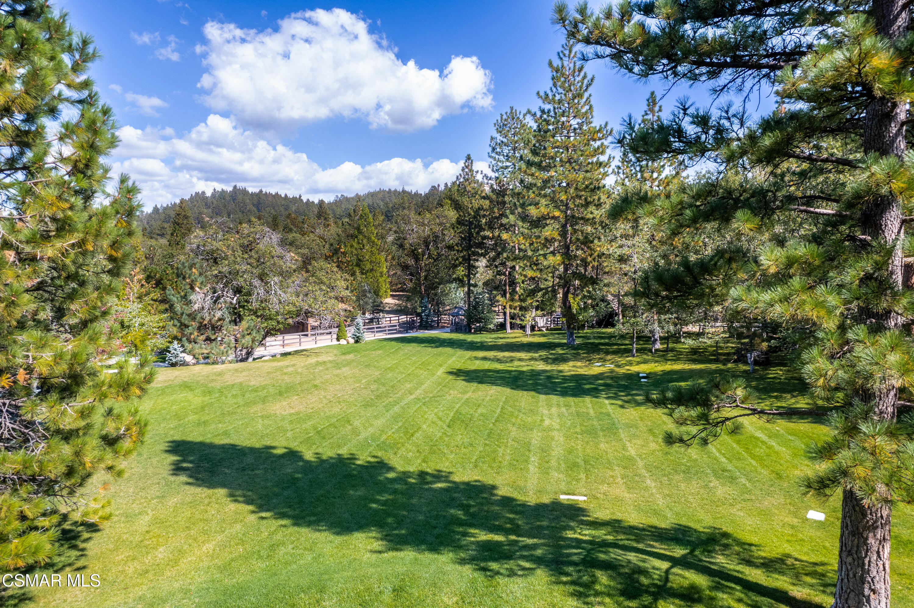 32310 Hummingbird Court
