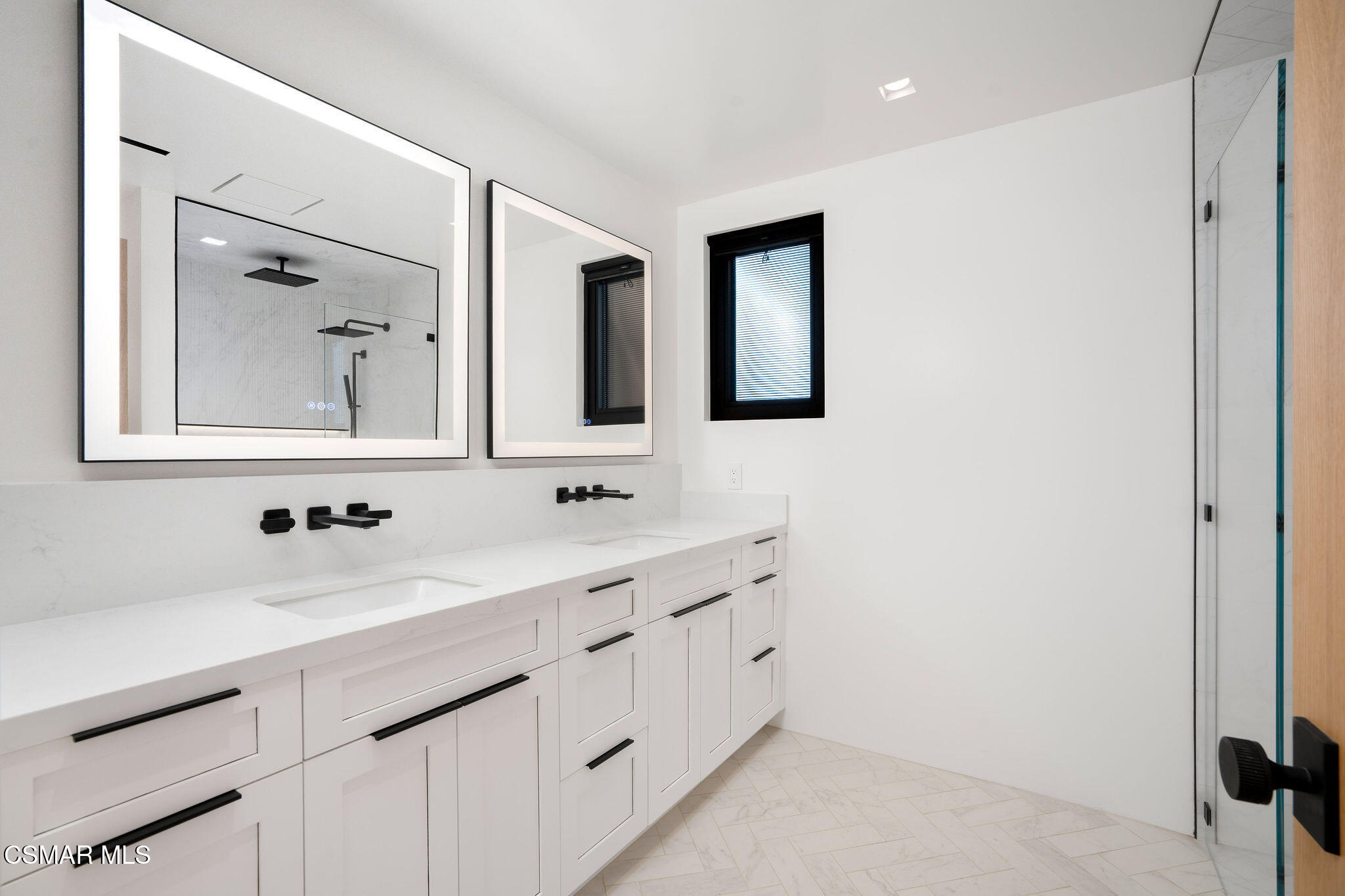 32001 Watergate Court