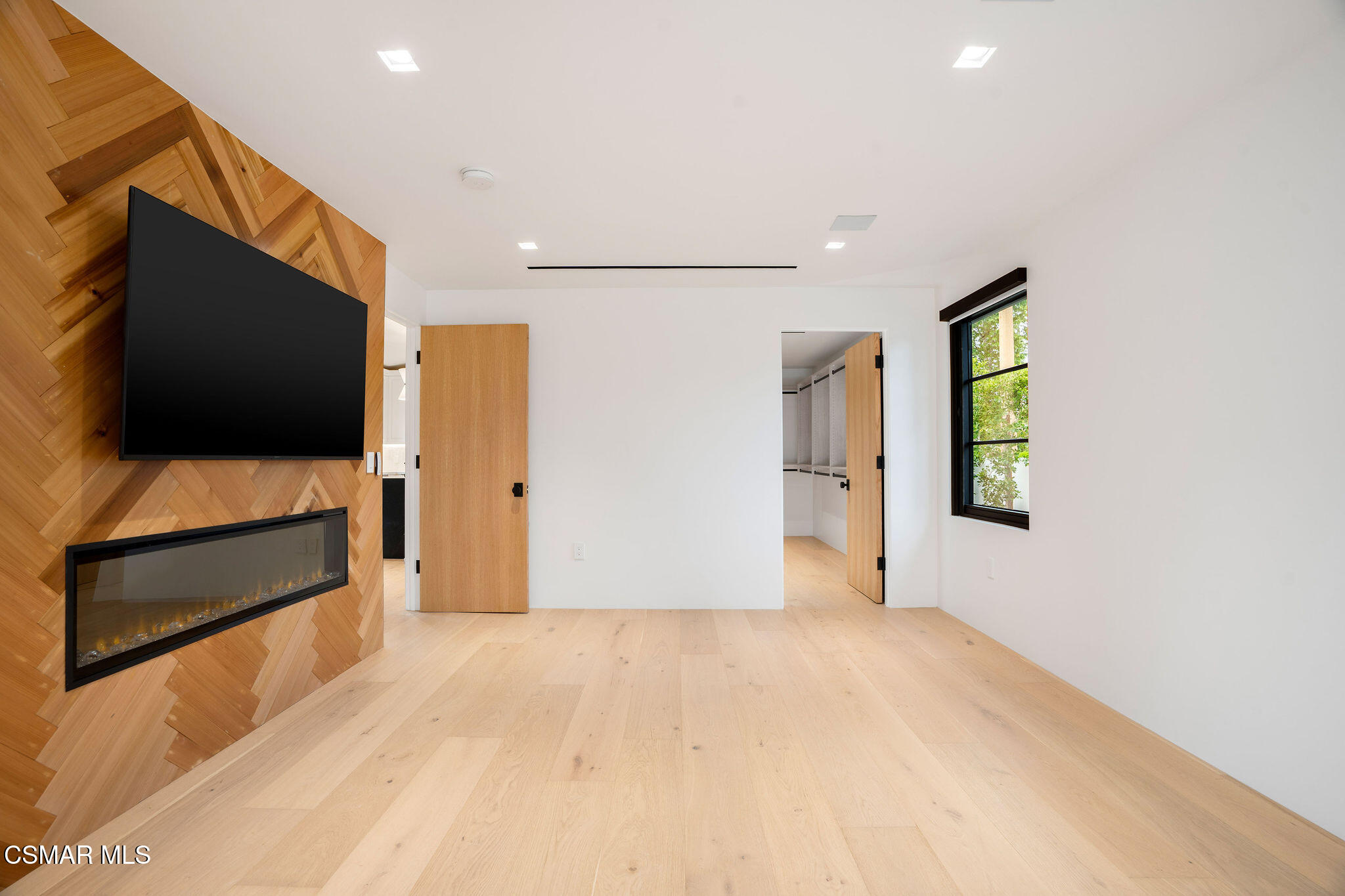 32001 Watergate Court