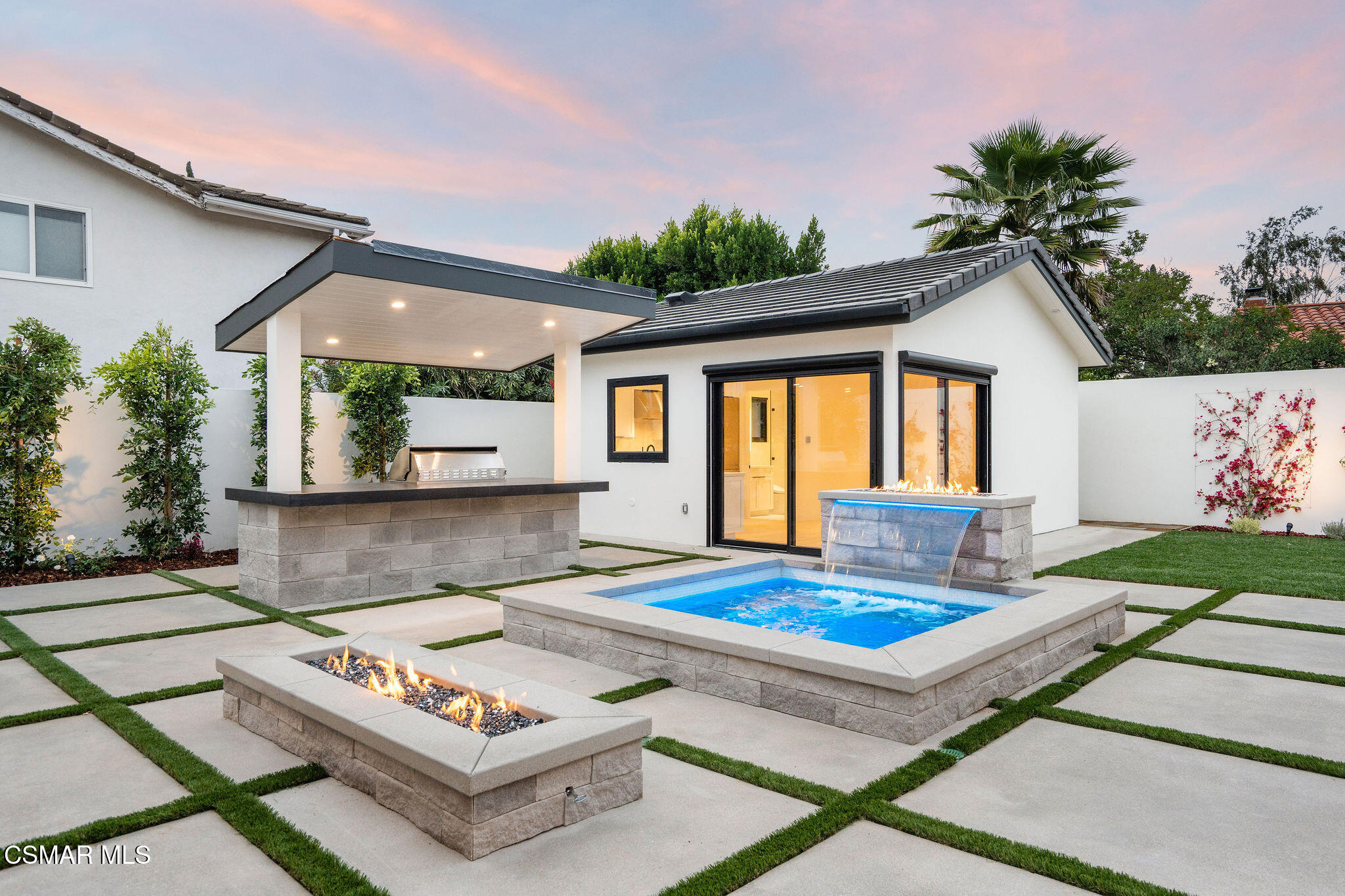 32001 Watergate Court