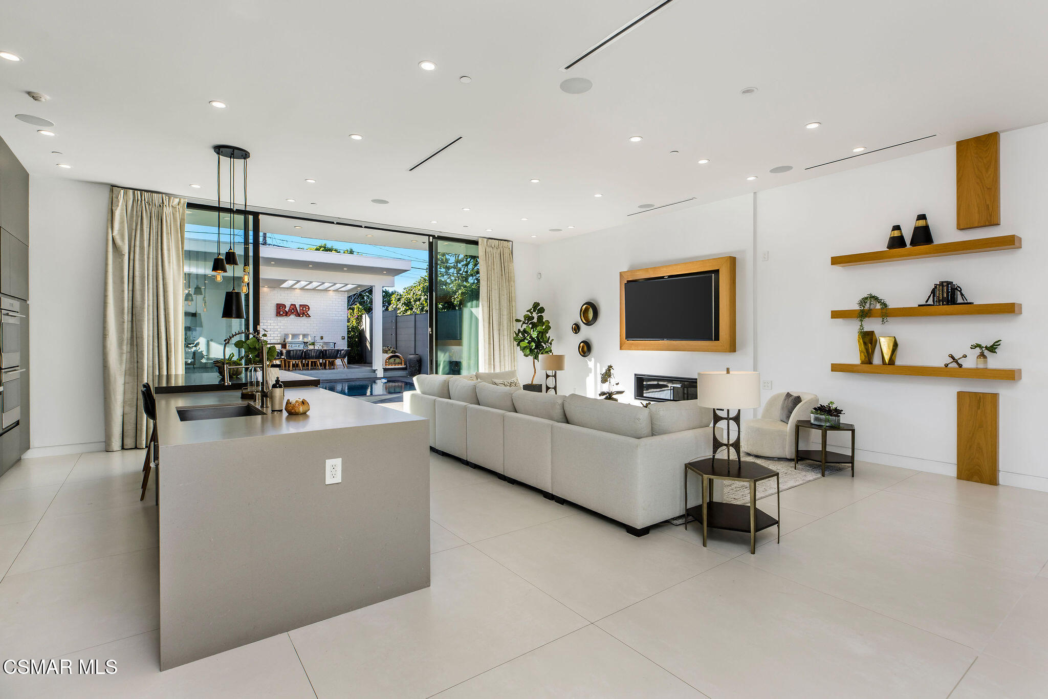 829 Flower Avenue