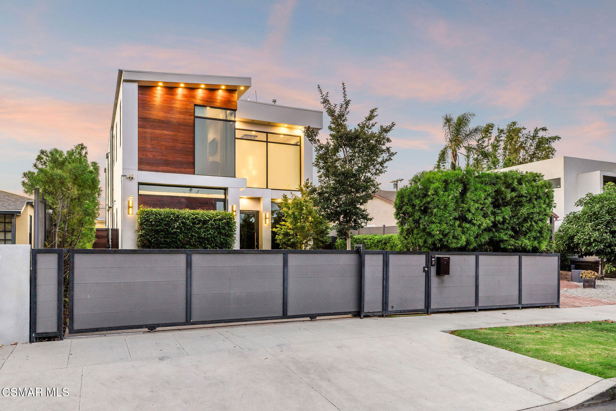 829 Flower Avenue