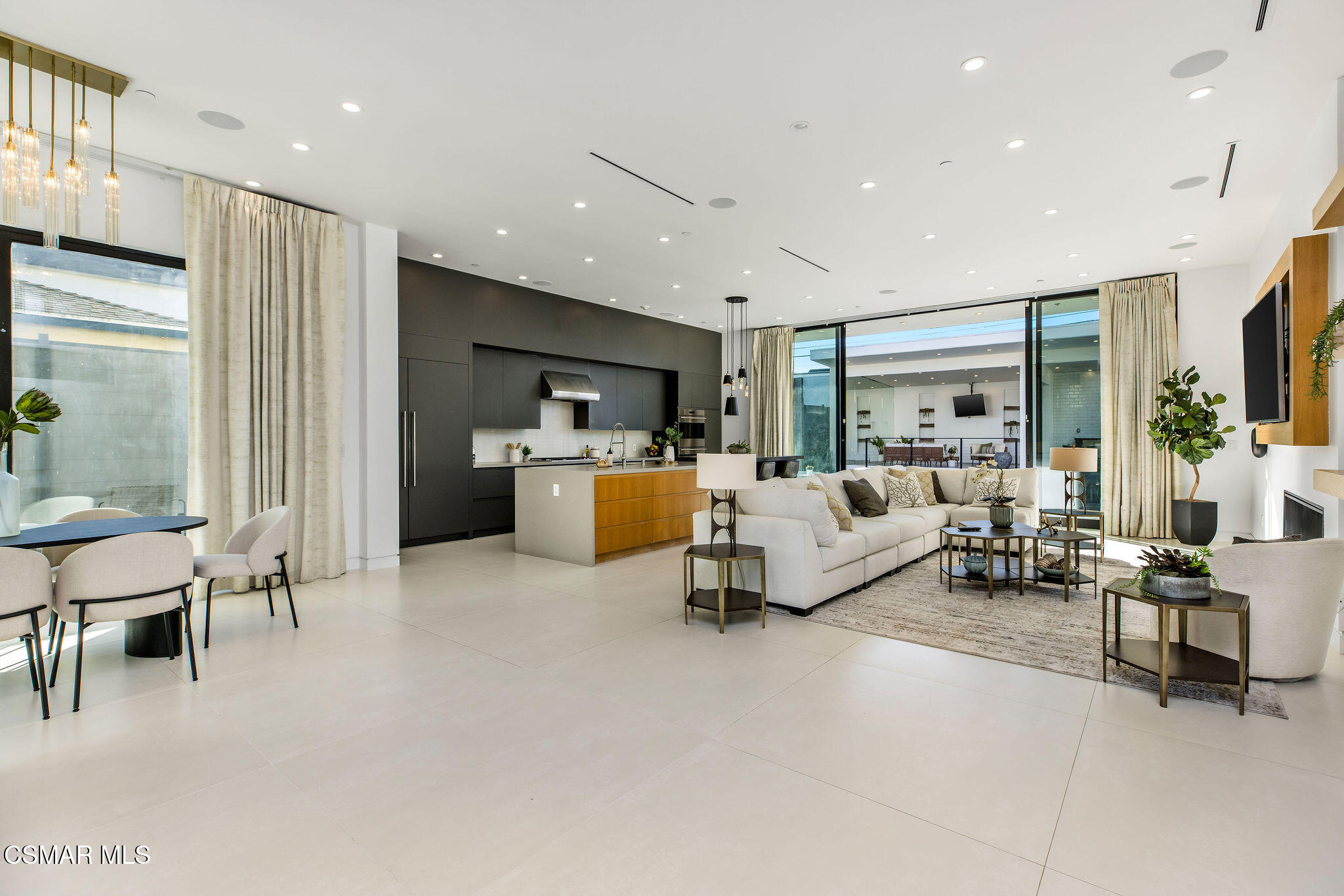 829 Flower Avenue