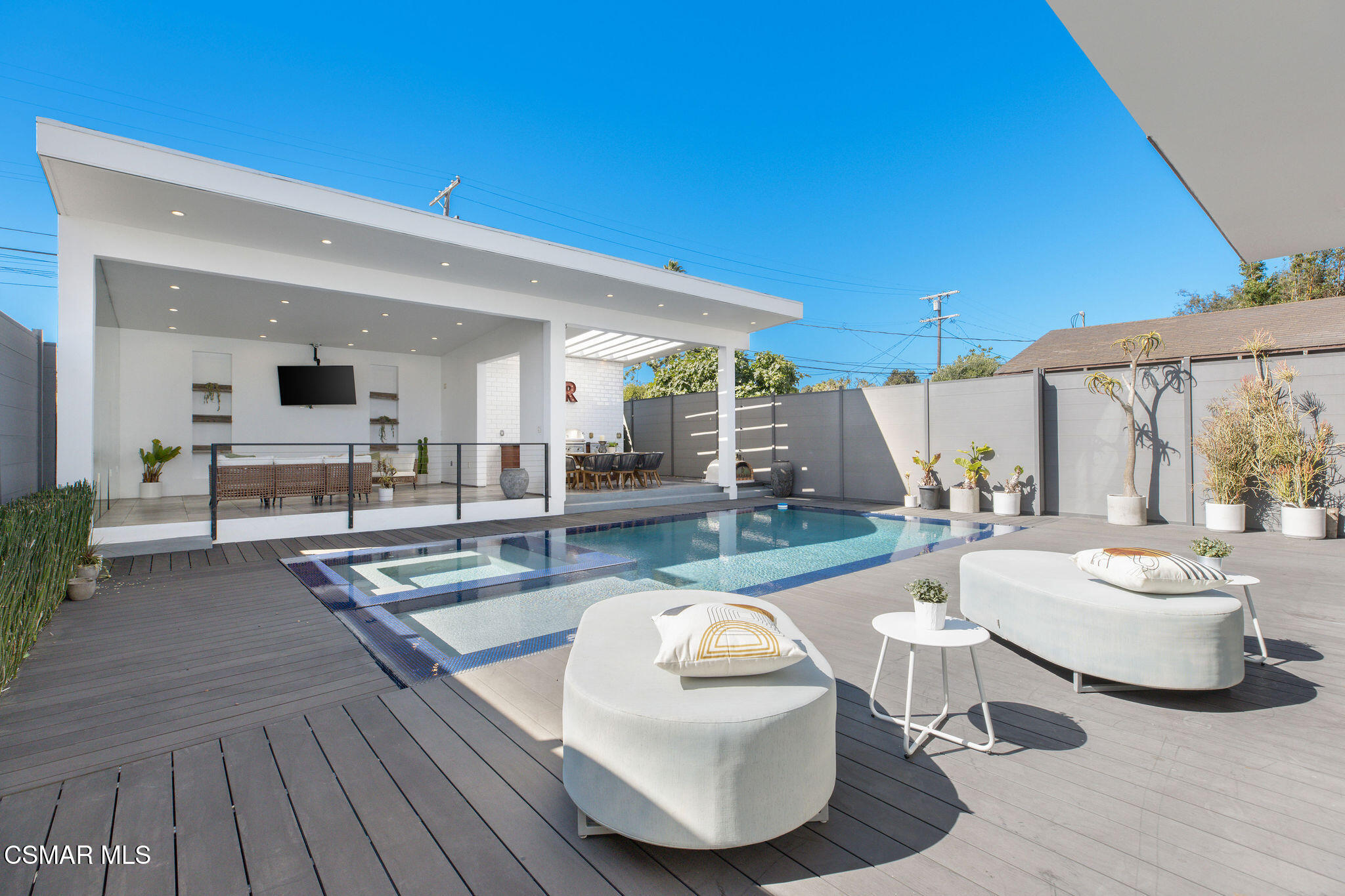 829 Flower Avenue